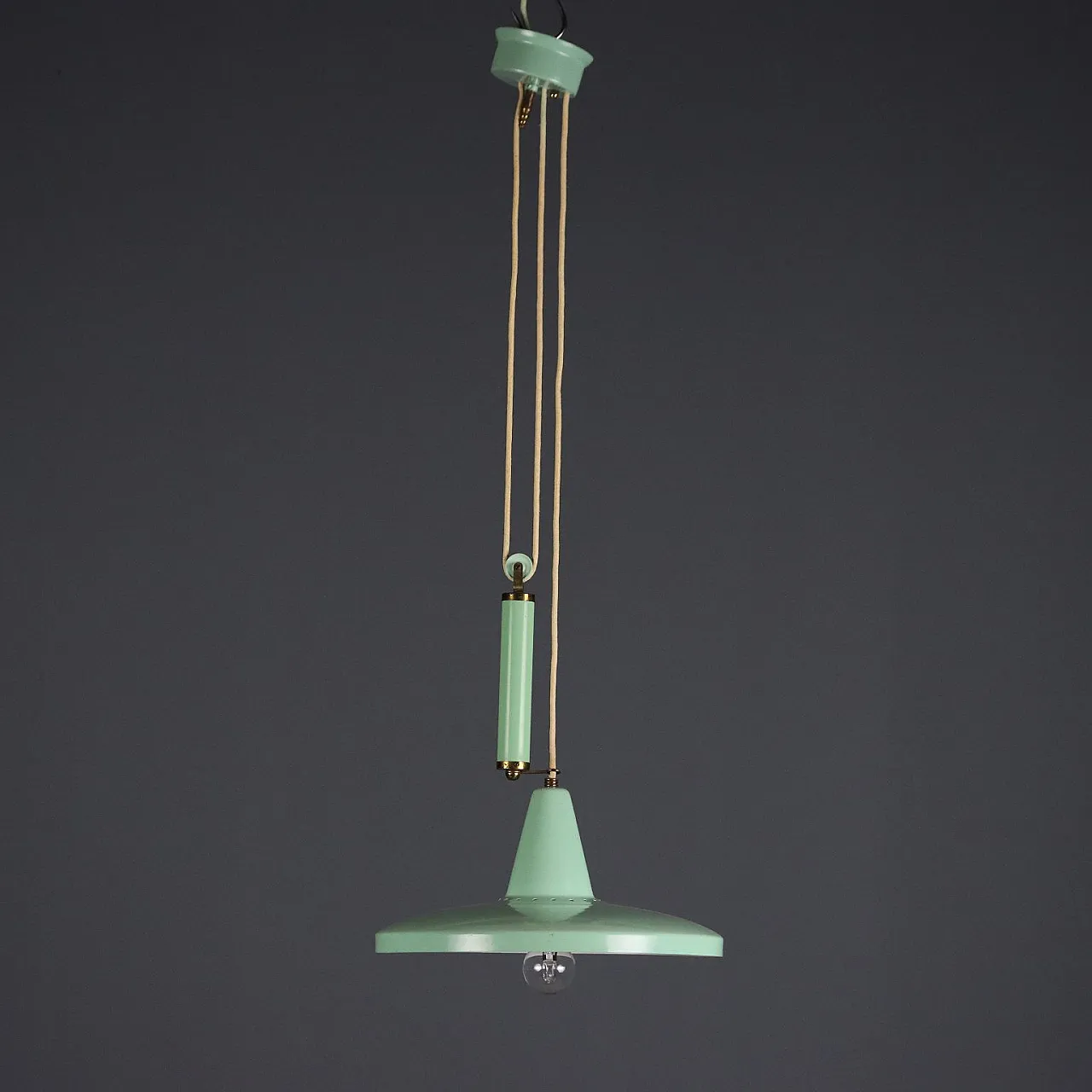 Lampada con meccanismo a discesa e paralume in alluminio, '900 7