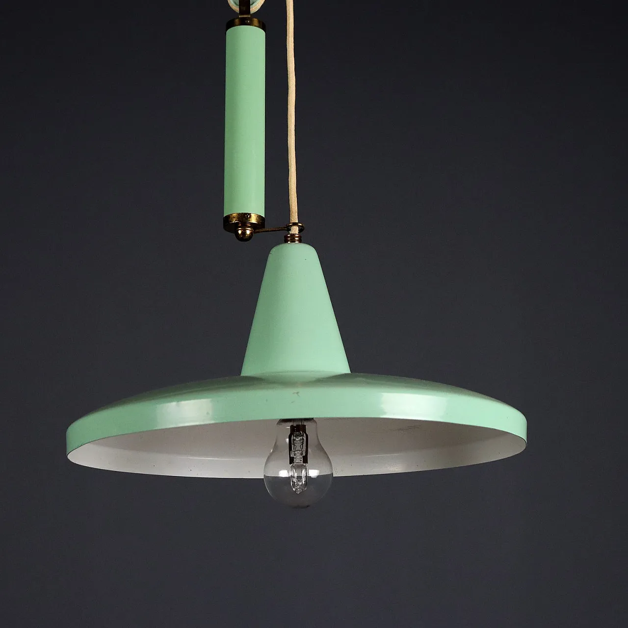 Lampada con meccanismo a discesa e paralume in alluminio, '900 9