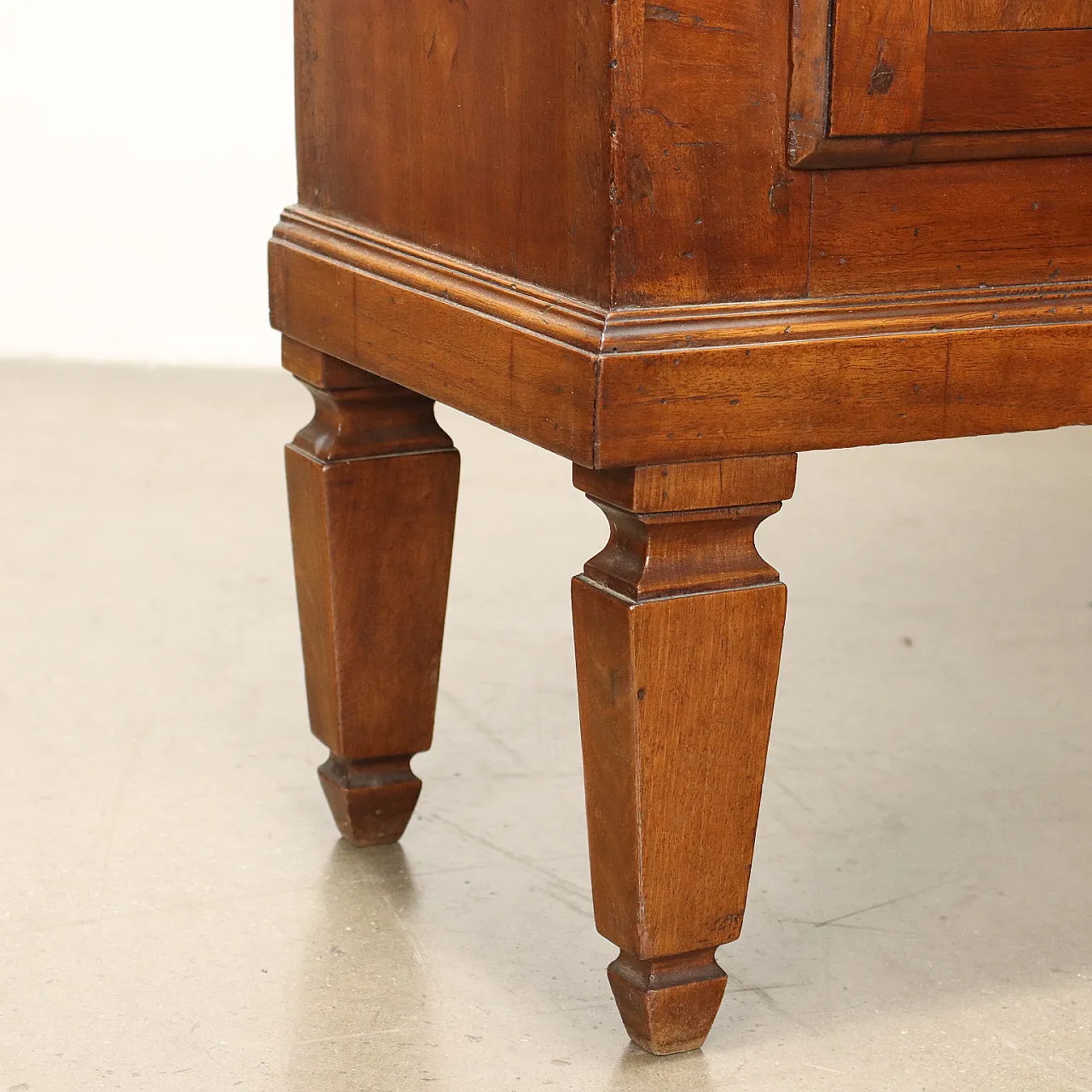 Vetrina in noce con inserti in velluto, '700 8