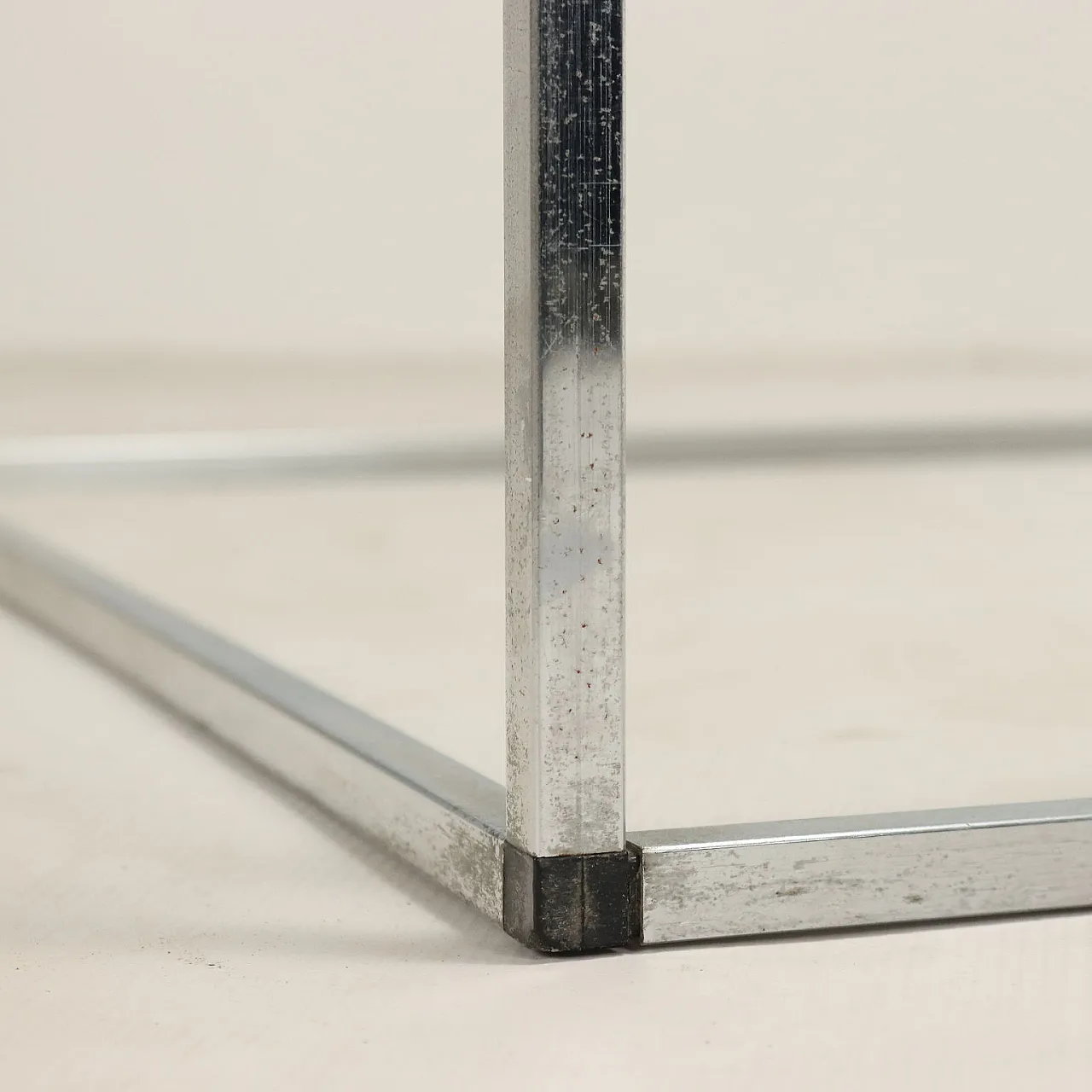 Tavolino in vetro e metallo cromato, anni '80 6