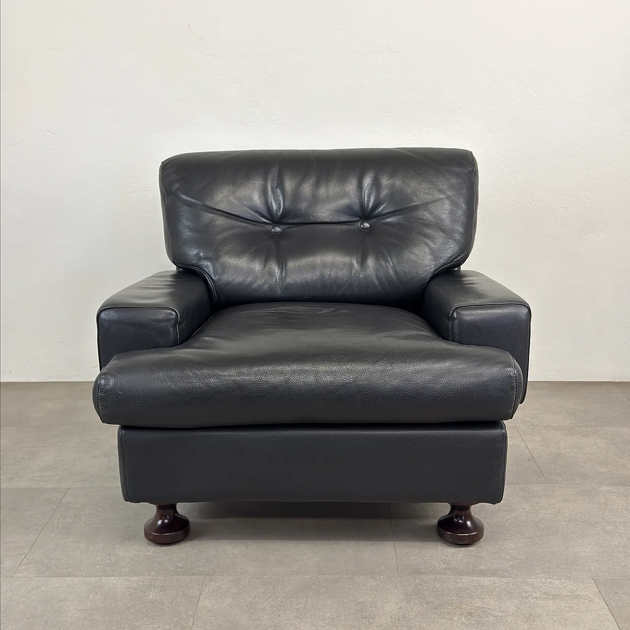 Dark brown leather armchair produced by Cinova, Italy, 1970s 3