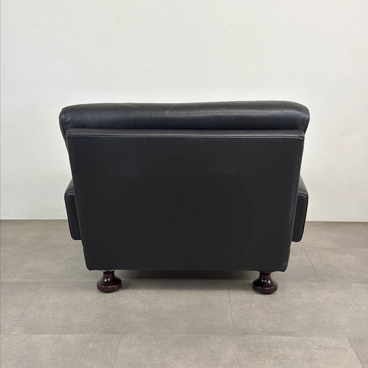 Dark brown leather armchair produced by Cinova, Italy, 1970s 6