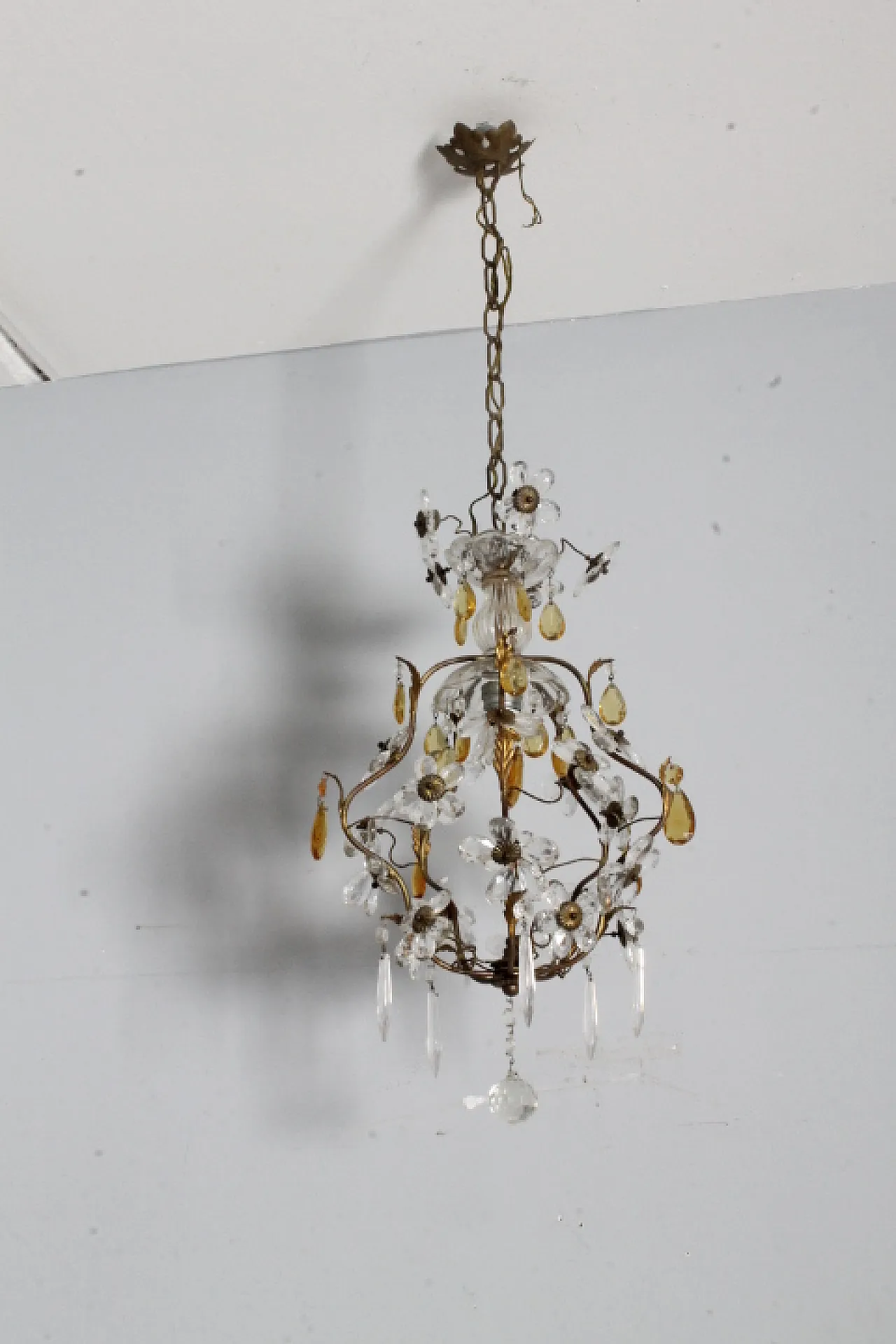Liberty chandelier with pendants and crystal flowers, 1930s 2