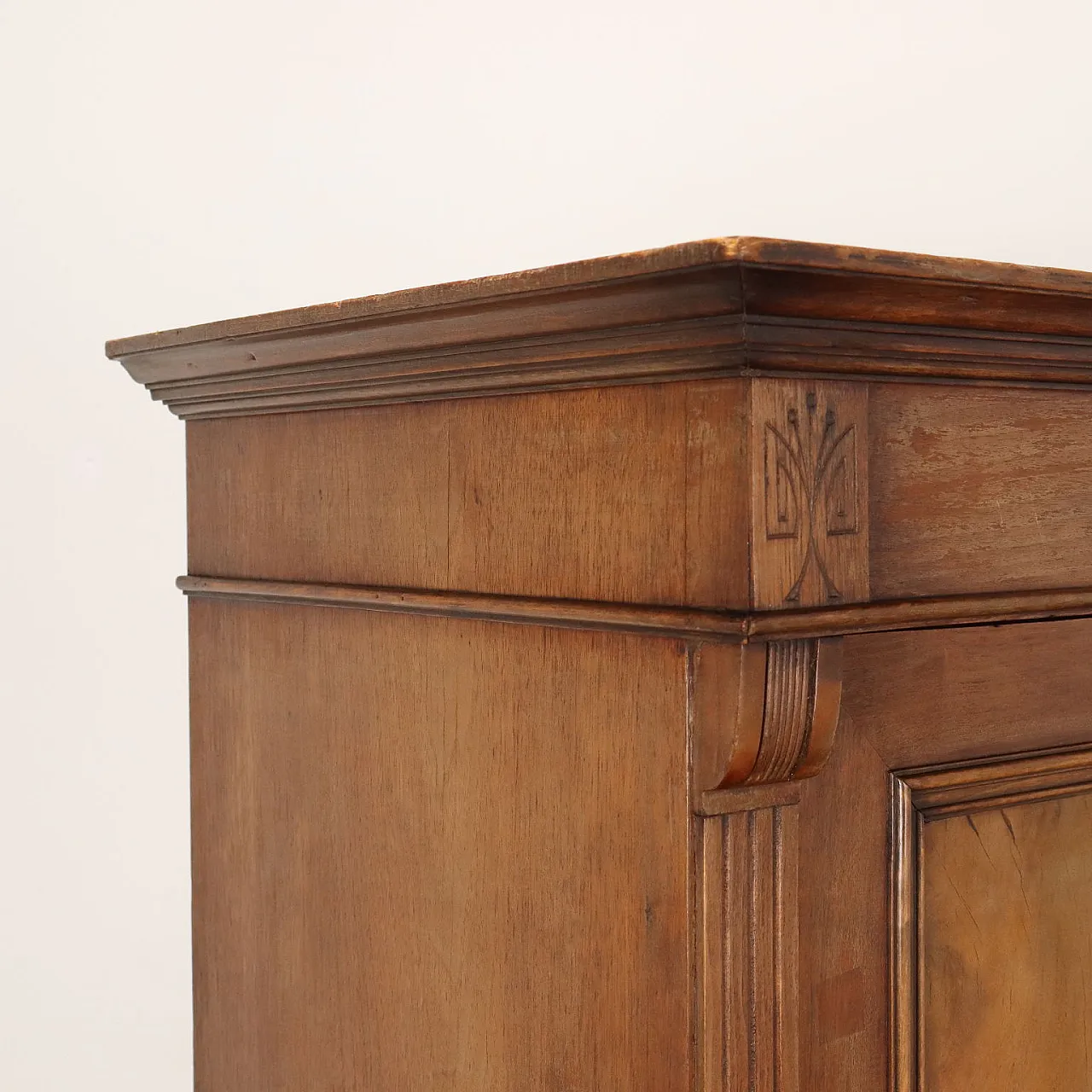 Umbertino walnut veneer and fir wardrobe, 20th century 4