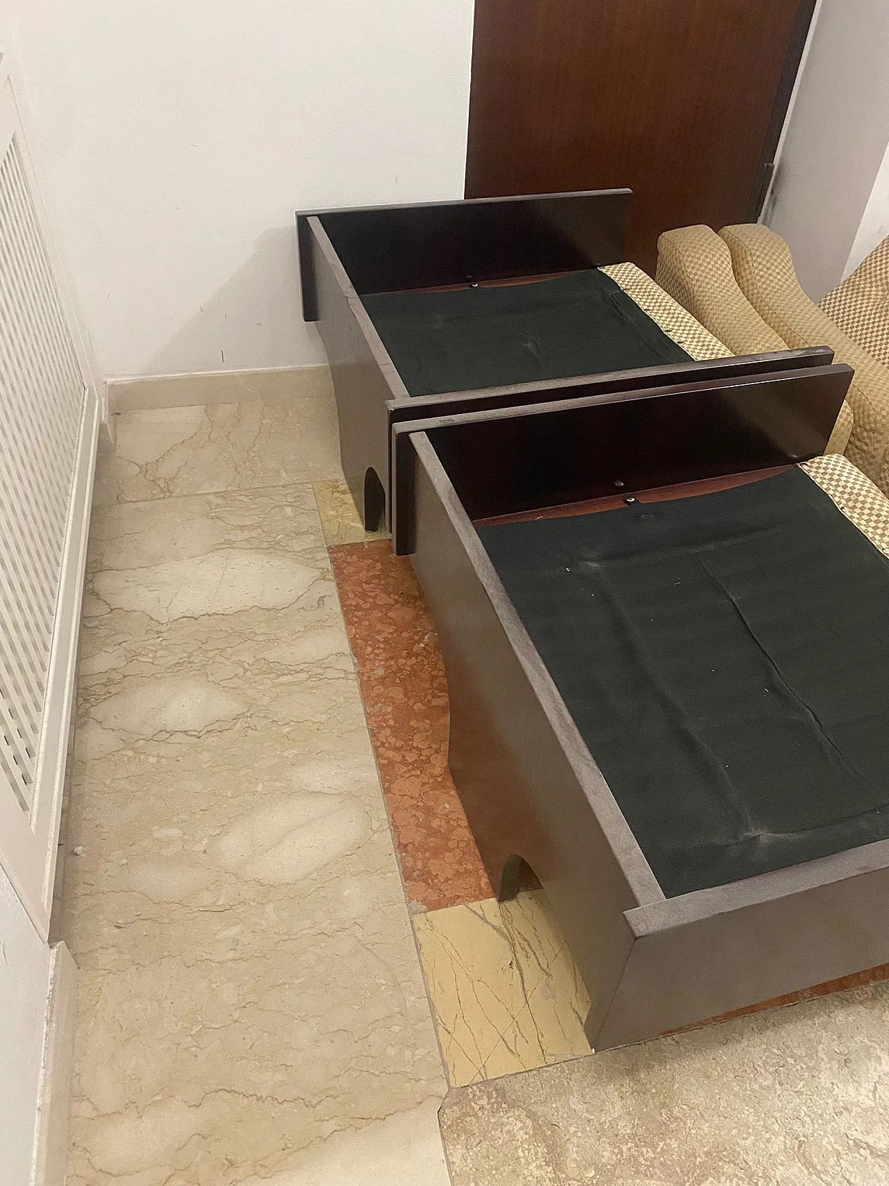 Sofa and Oriolo Armchair Set by Claudio Salocchi for Sormani 6