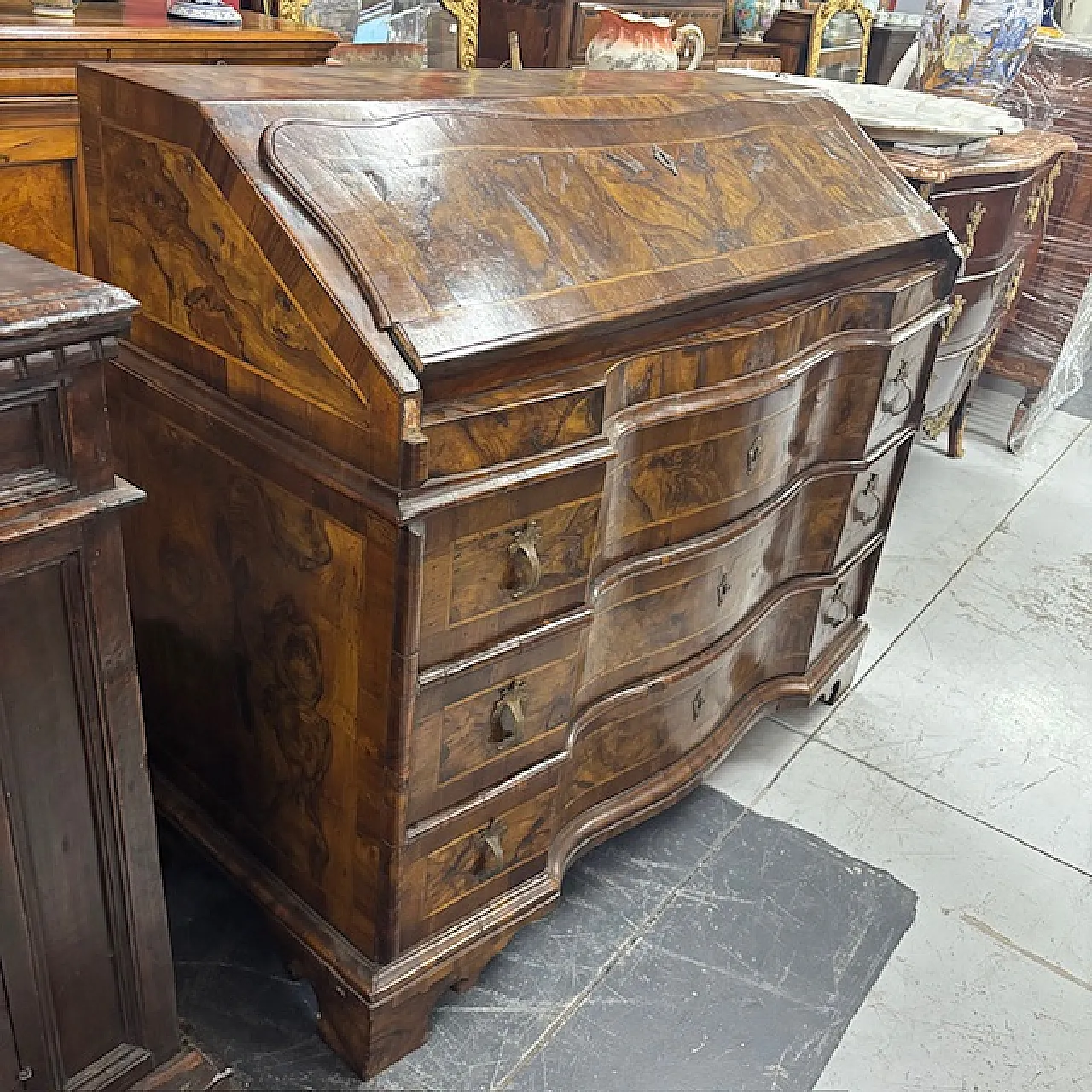 Veneered and inlaid moving flap, 18th century 3
