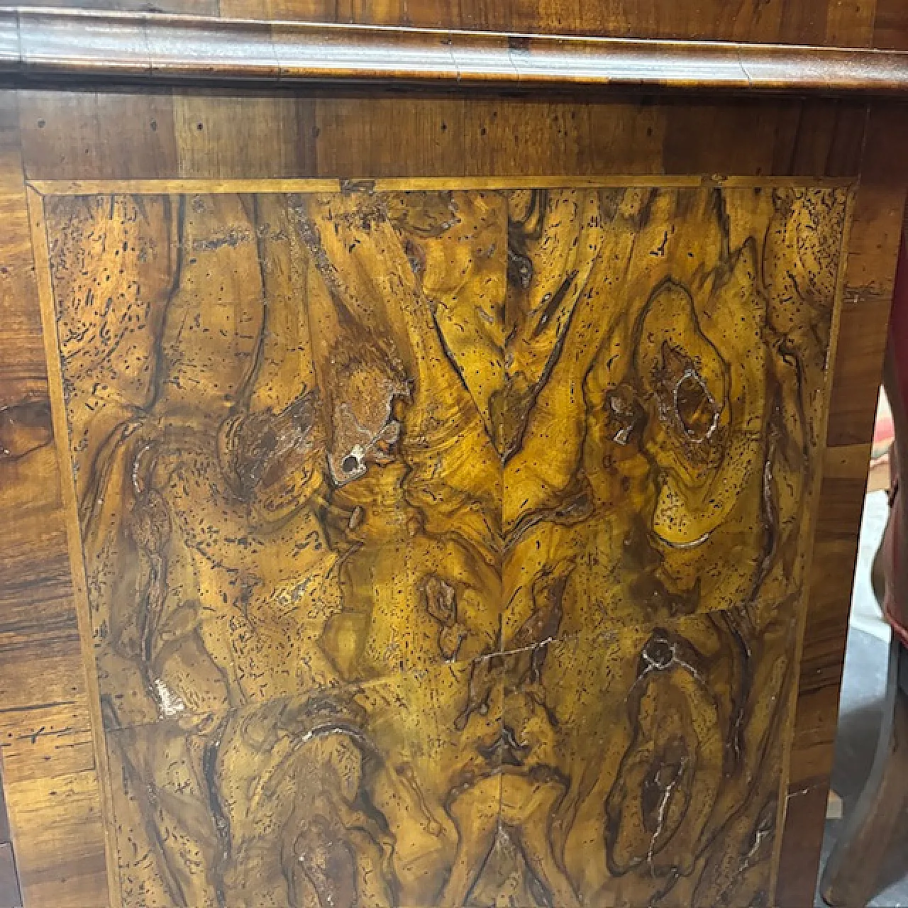 Veneered and inlaid moving flap, 18th century 5