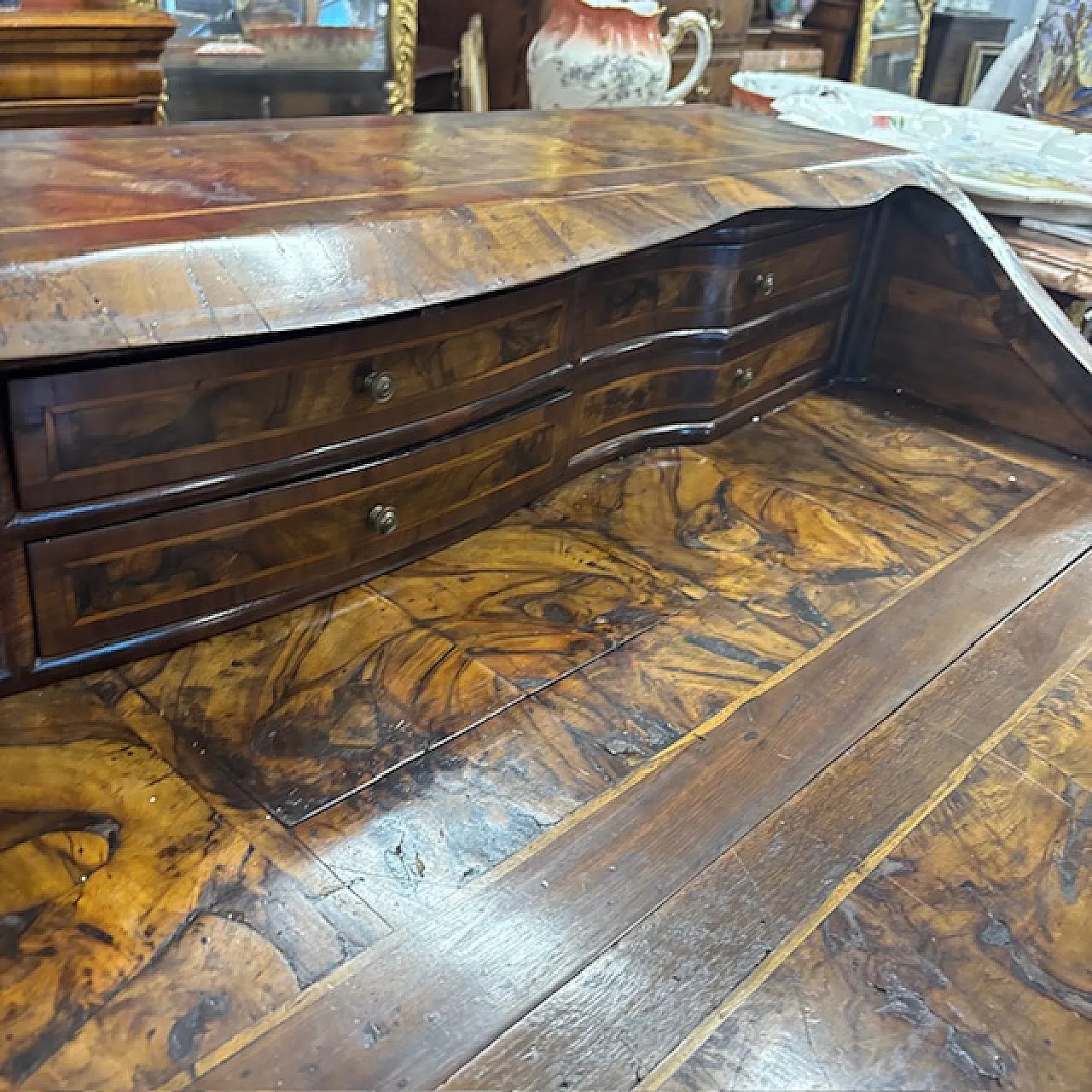 Veneered and inlaid moving flap, 18th century 10