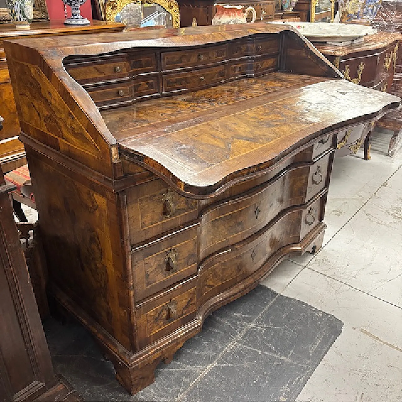 Veneered and inlaid moving flap, 18th century 14