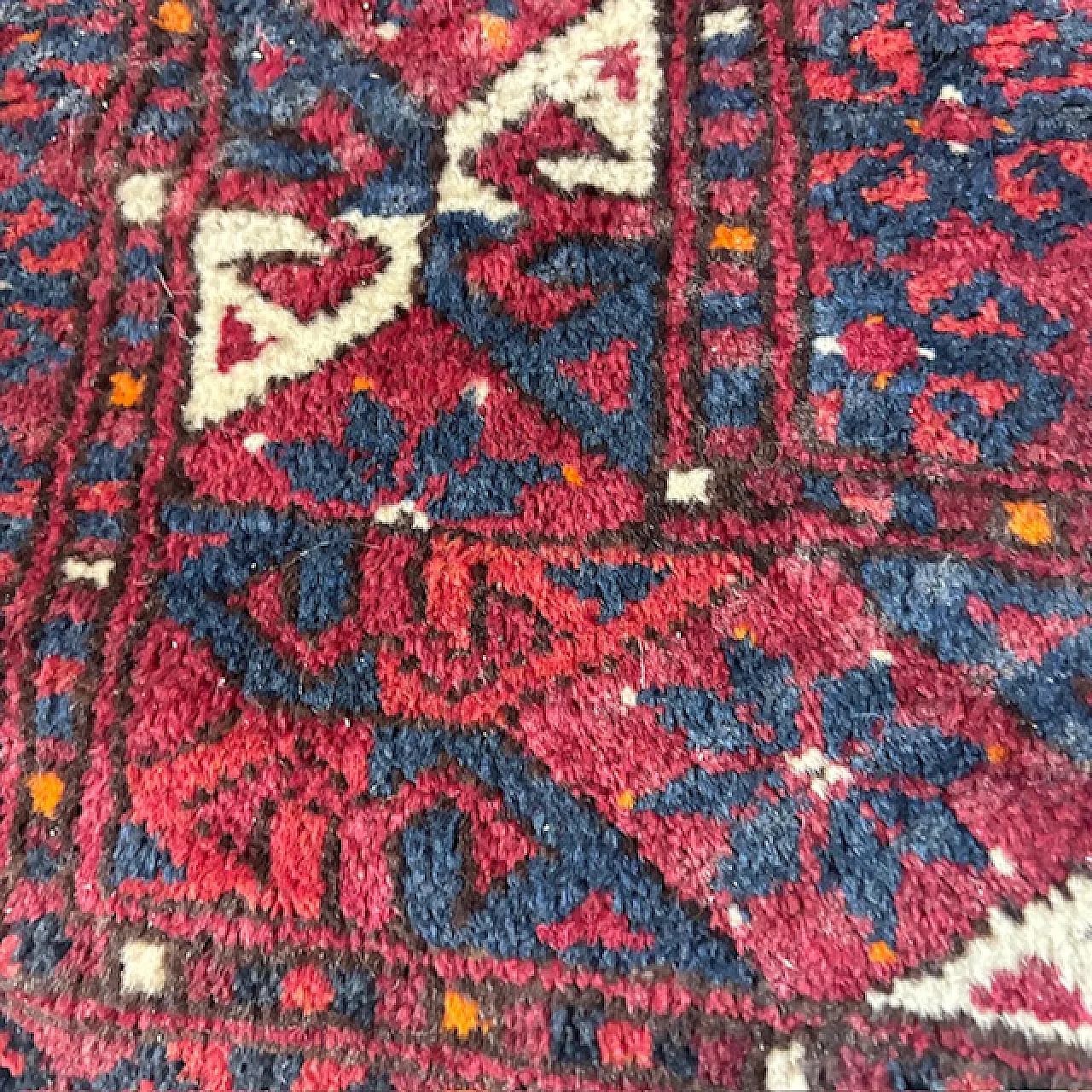 Turkmenistan Bukhara wool and silk carpet, mid-20th century 4