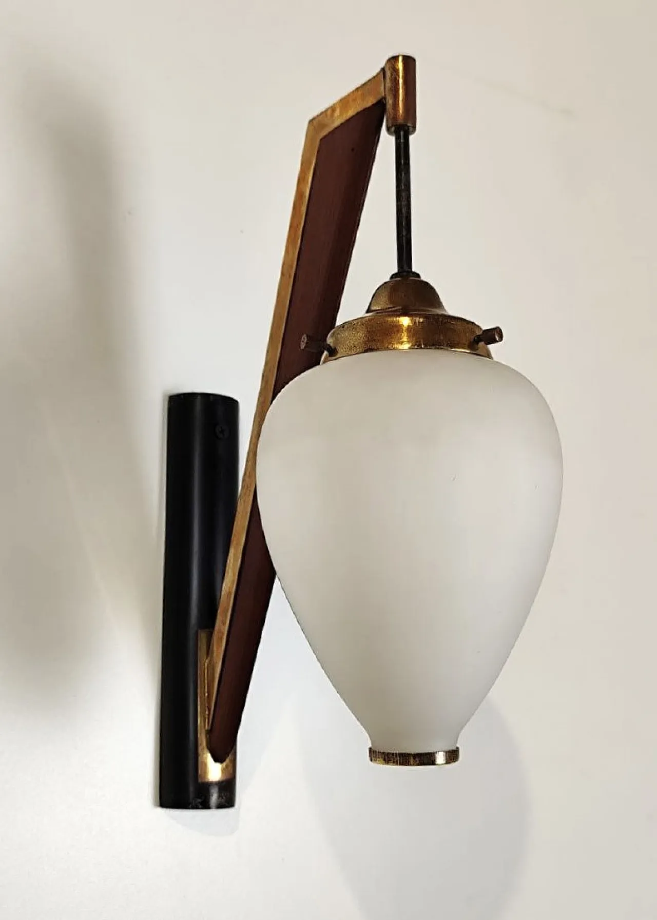 Stilnovo, 3 sconces in brass, wood and glass from the 1950s 12