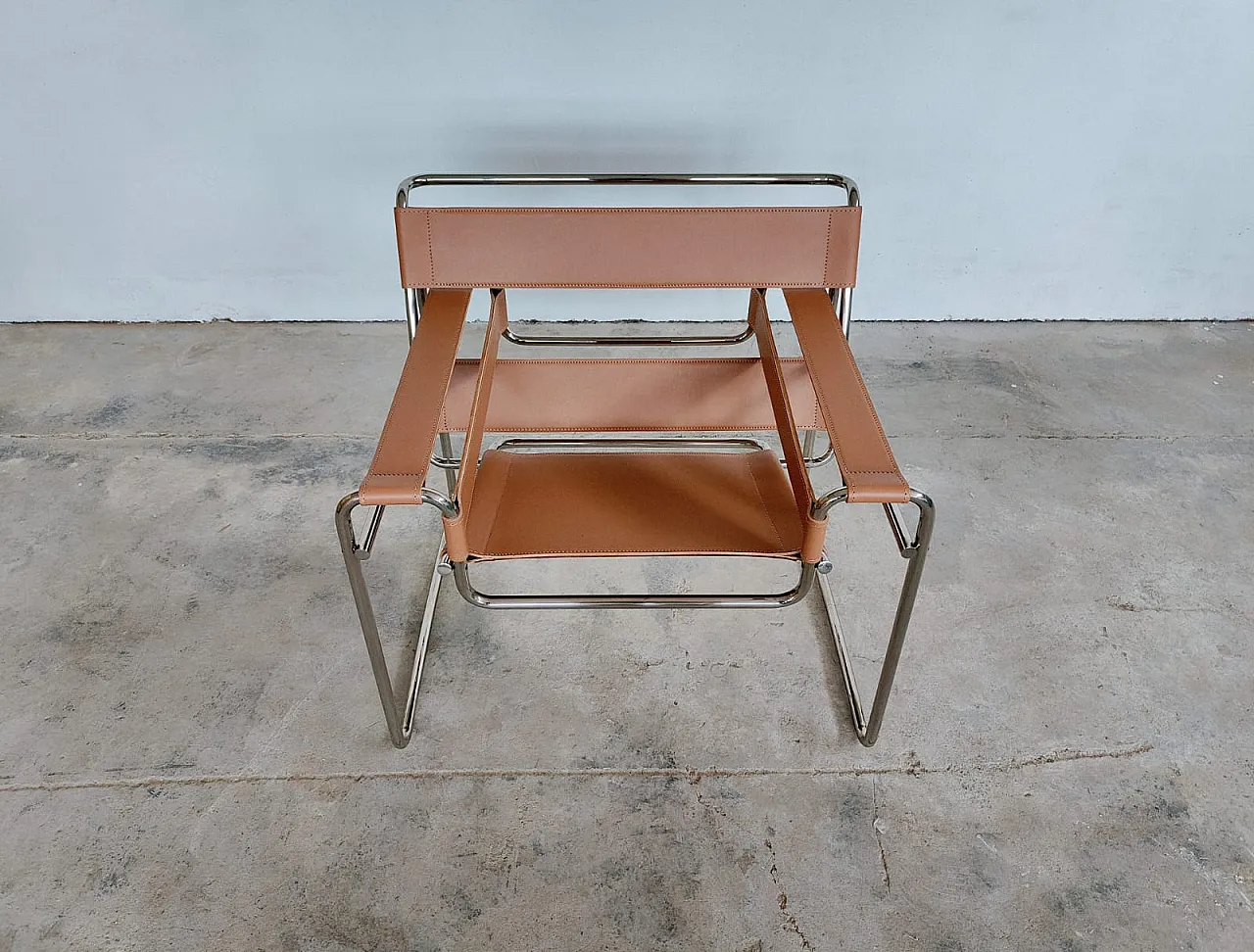 Wassily armchair in cognac leather, Marcel Breuer for Knoll, 2000s 2
