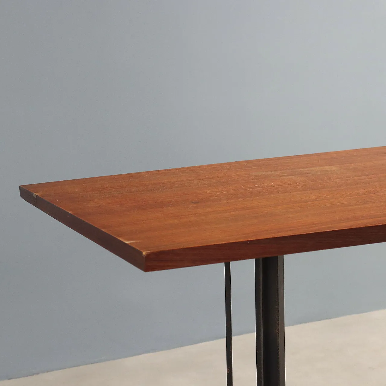 Tavolo in teak, metallo e ottone, '900 3