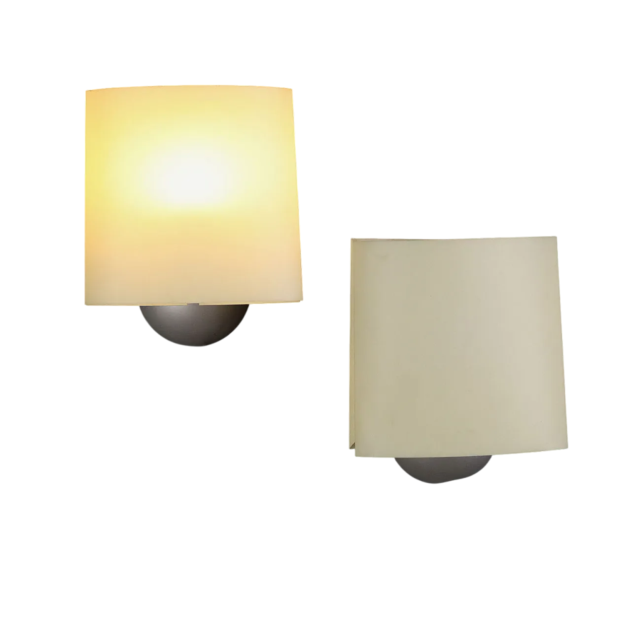 Coppia di applique in alluminio e policarbonato, '900 7