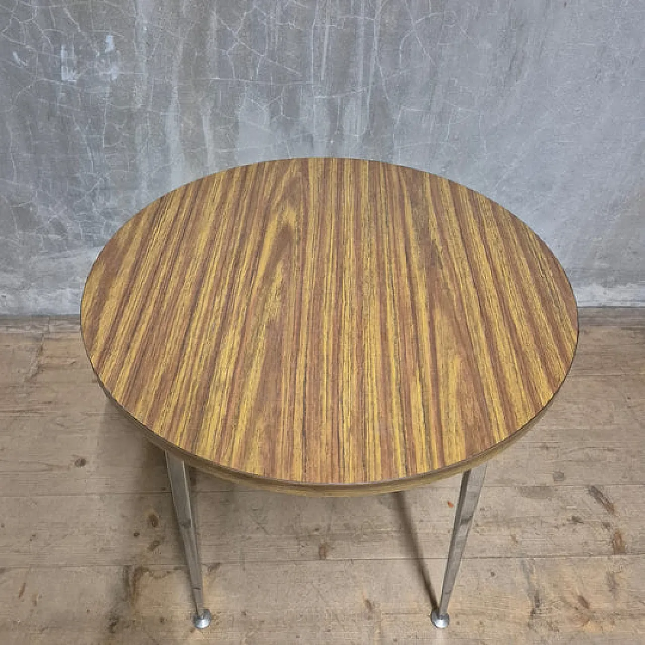 Round side table, 1970s 6
