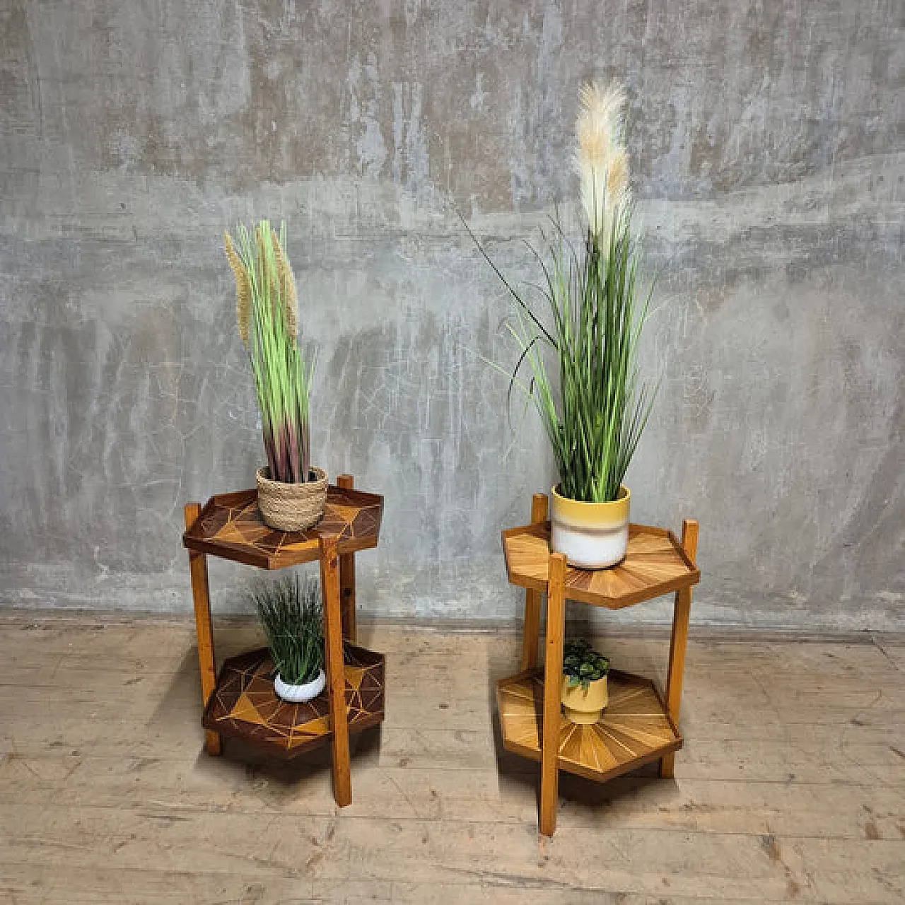 Coppia di supporti intarsiati a due livelli, fine '900 2