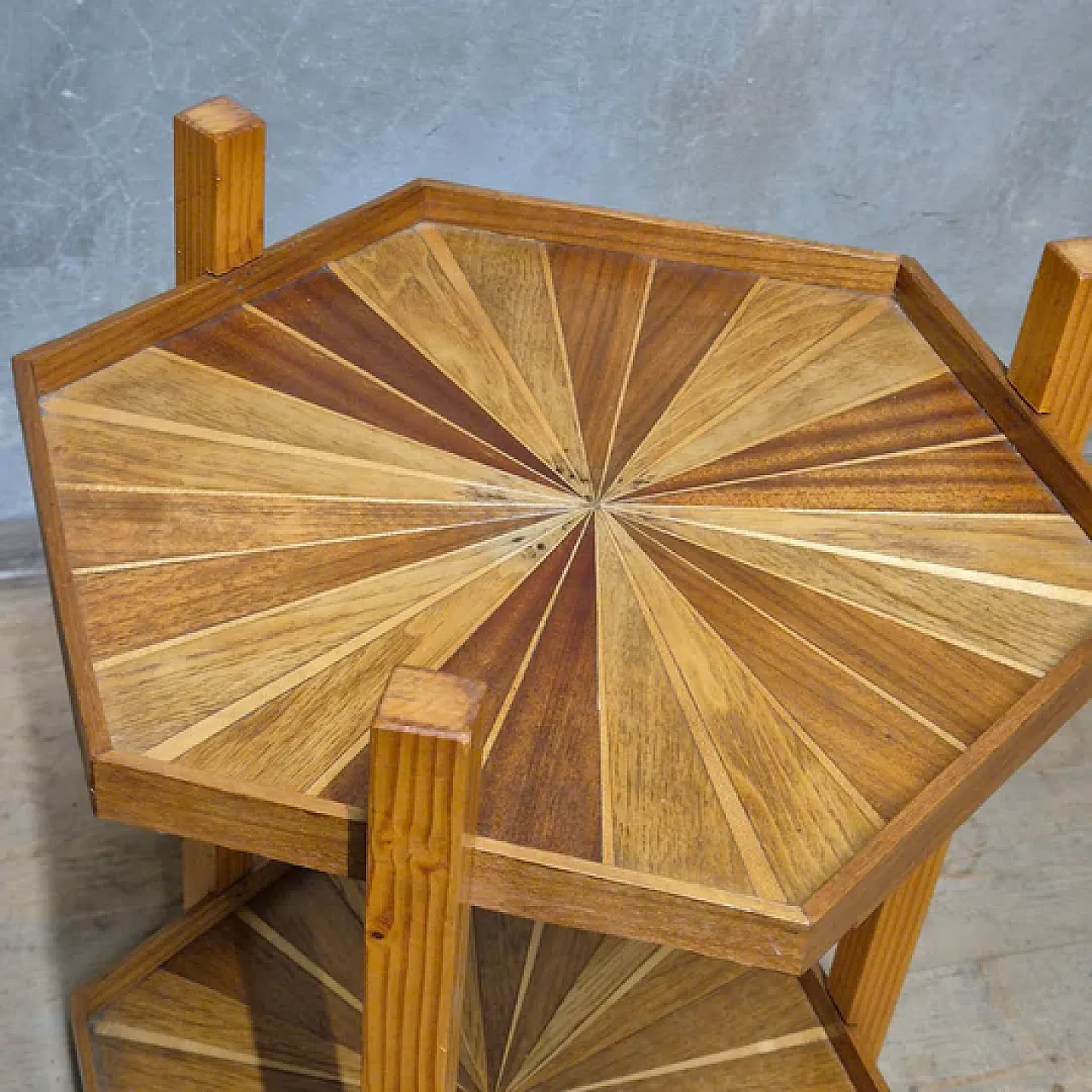 Coppia di supporti intarsiati a due livelli, fine '900 6