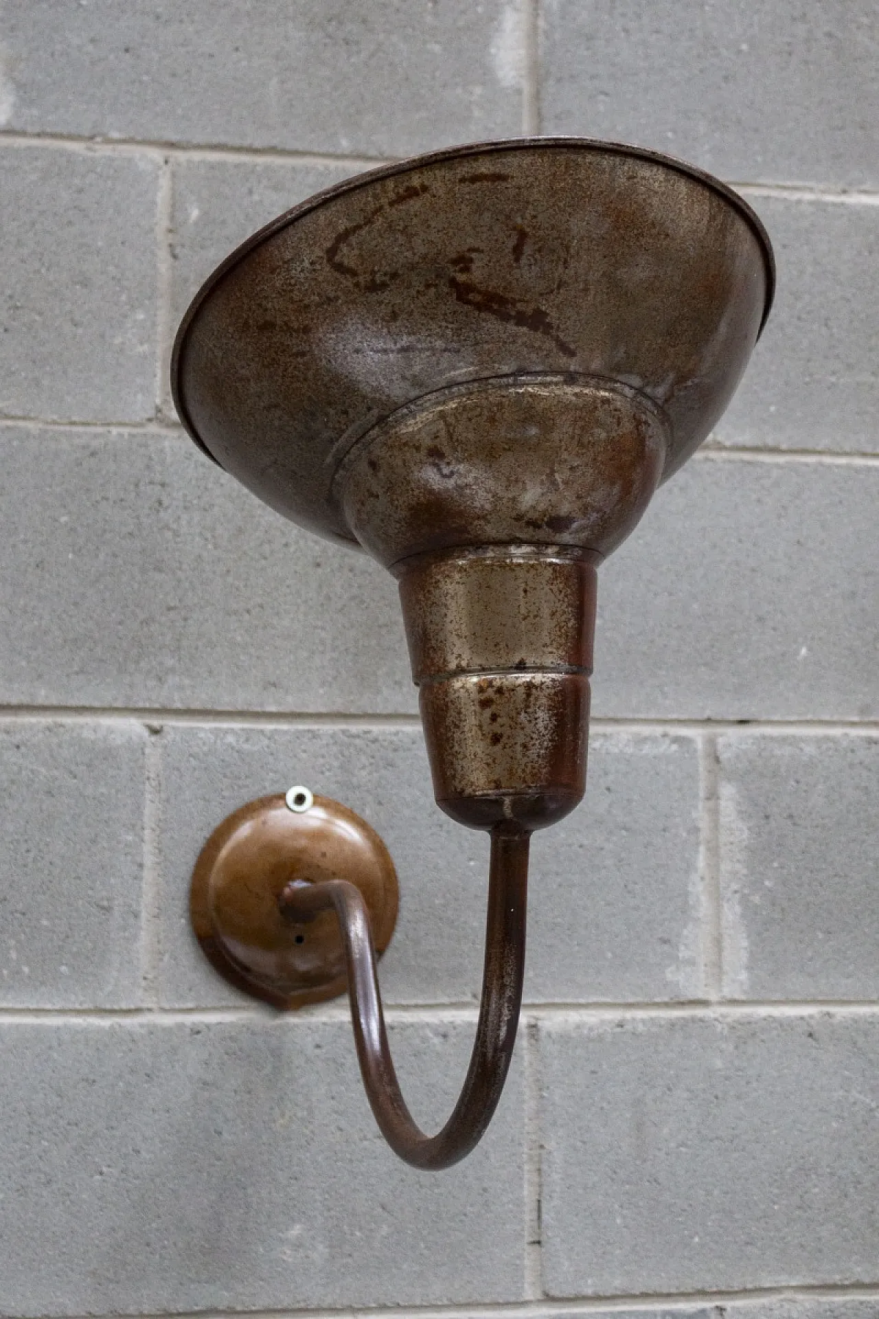 Pair of industrial wall lamps, mid-20th century 2