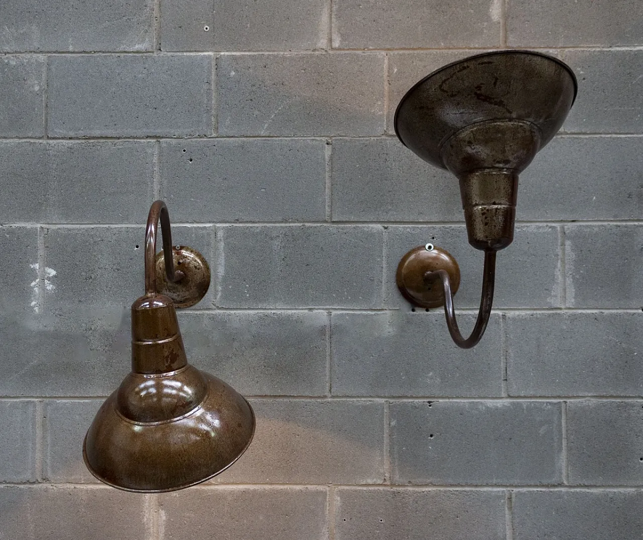 Pair of industrial wall lamps, mid-20th century 7