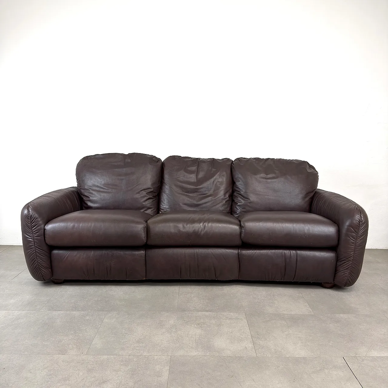 Leather sofa in the style of Piumotto Busnelli, Italy 70s 2