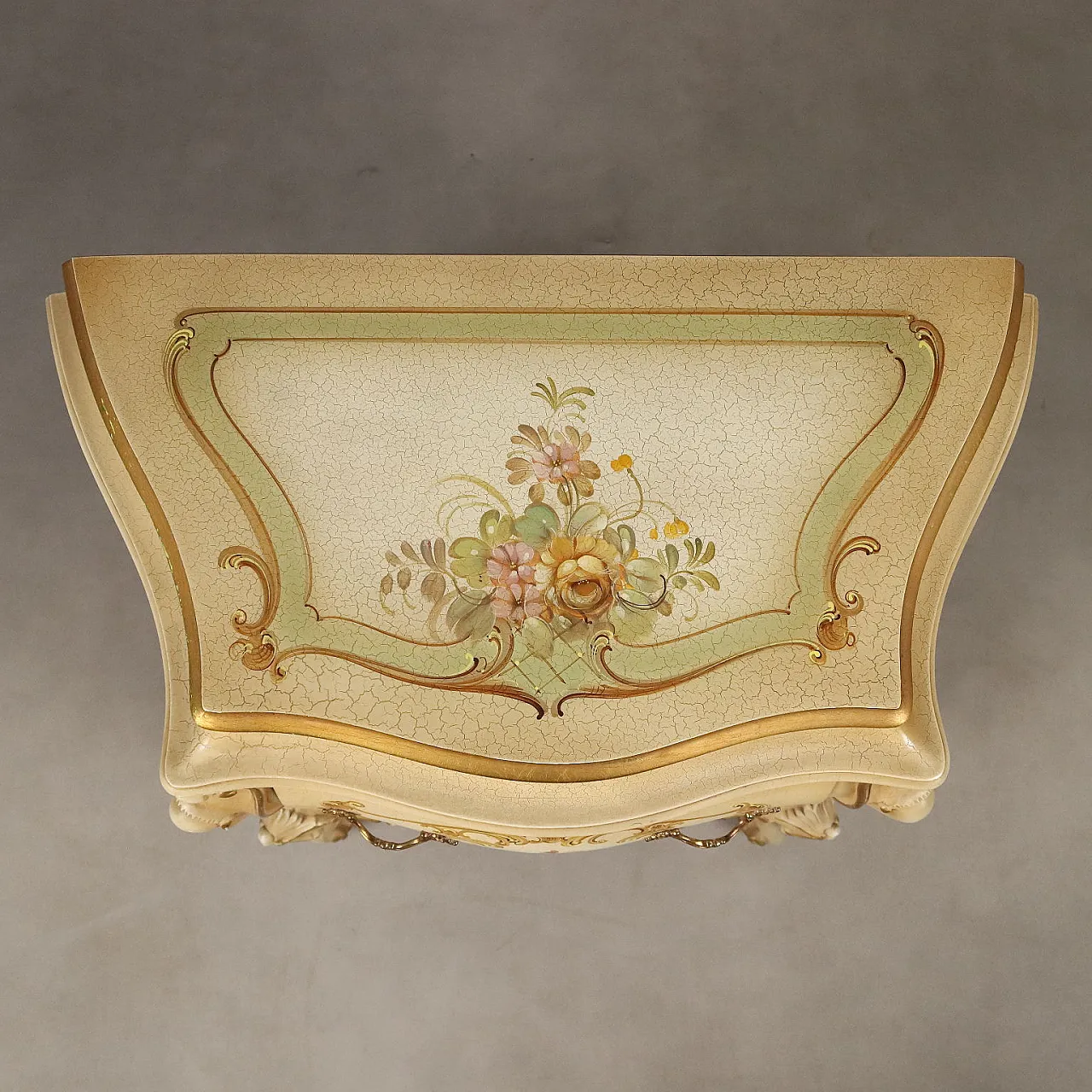 Coppia di comodini in stile barocco, metà '900 7