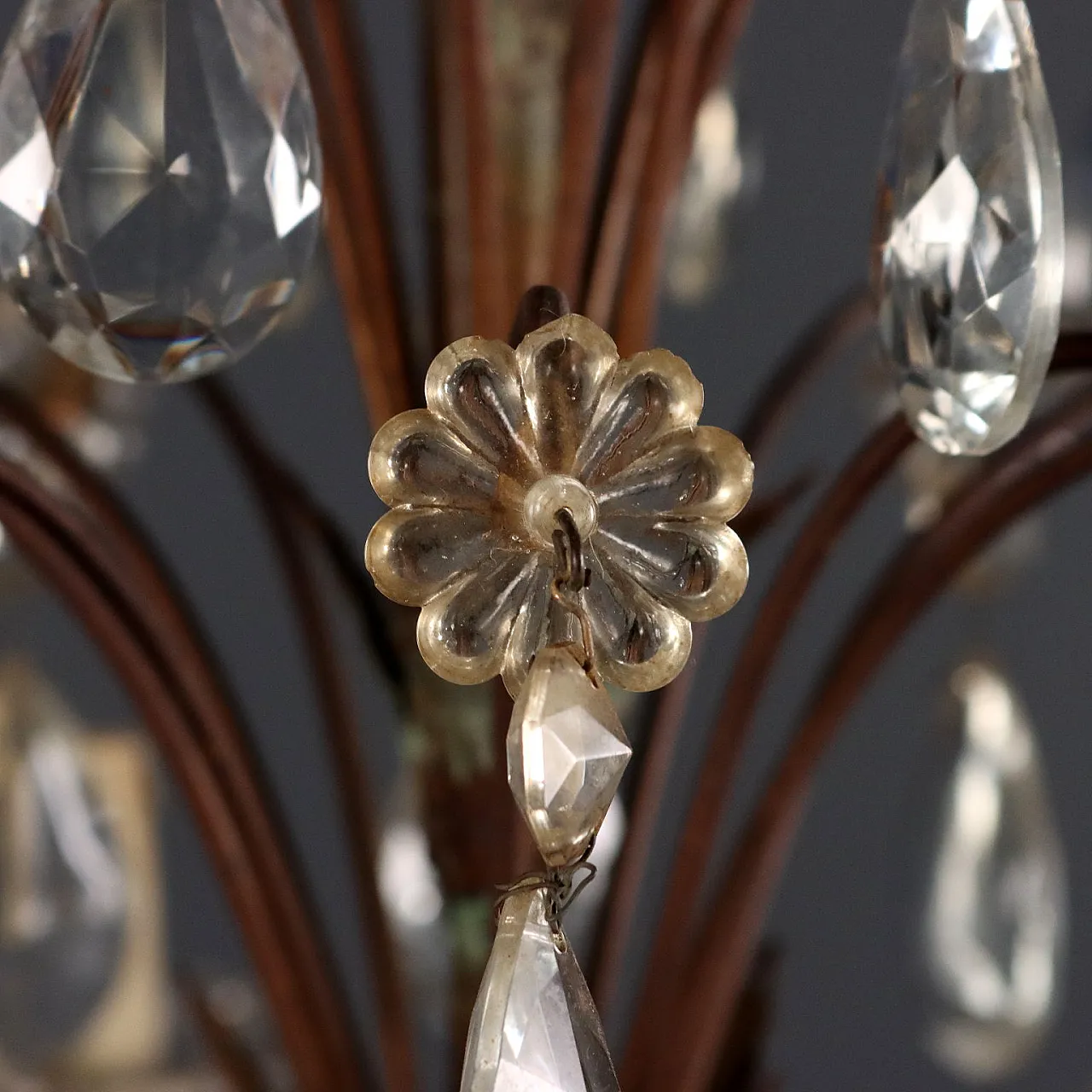 Carved and gilded wooden table lamp, iron and glass, 19th century 7