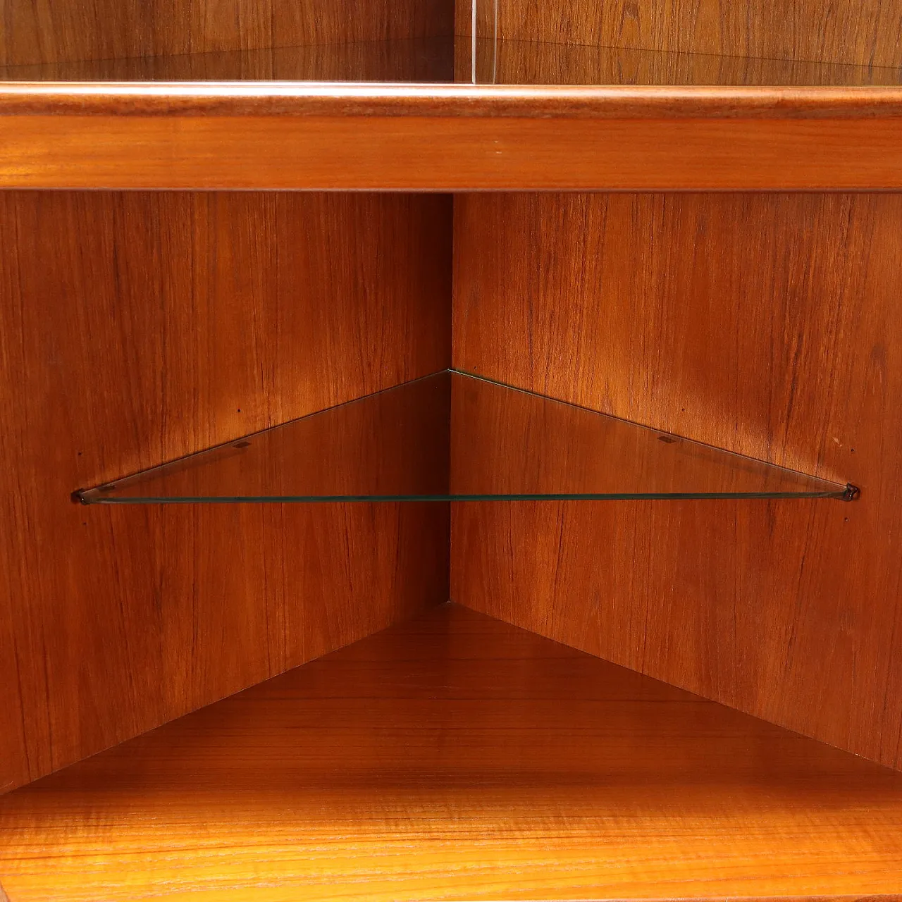 Angoliera con vani a giorno, cassetti e ante battenti in teak, '900 6