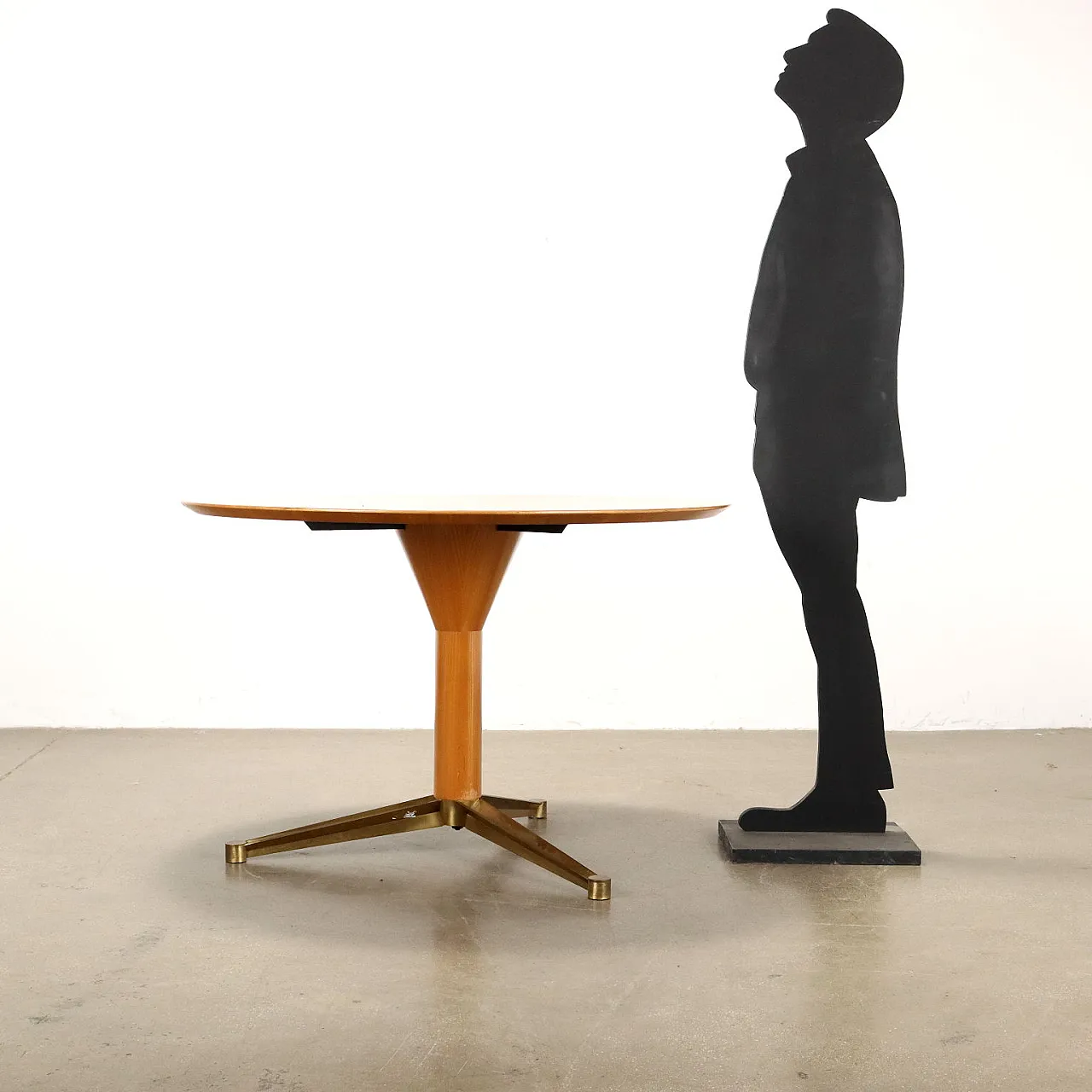 Tavolo Consorzio Esposizione Mobili Cantù, anni '60 2