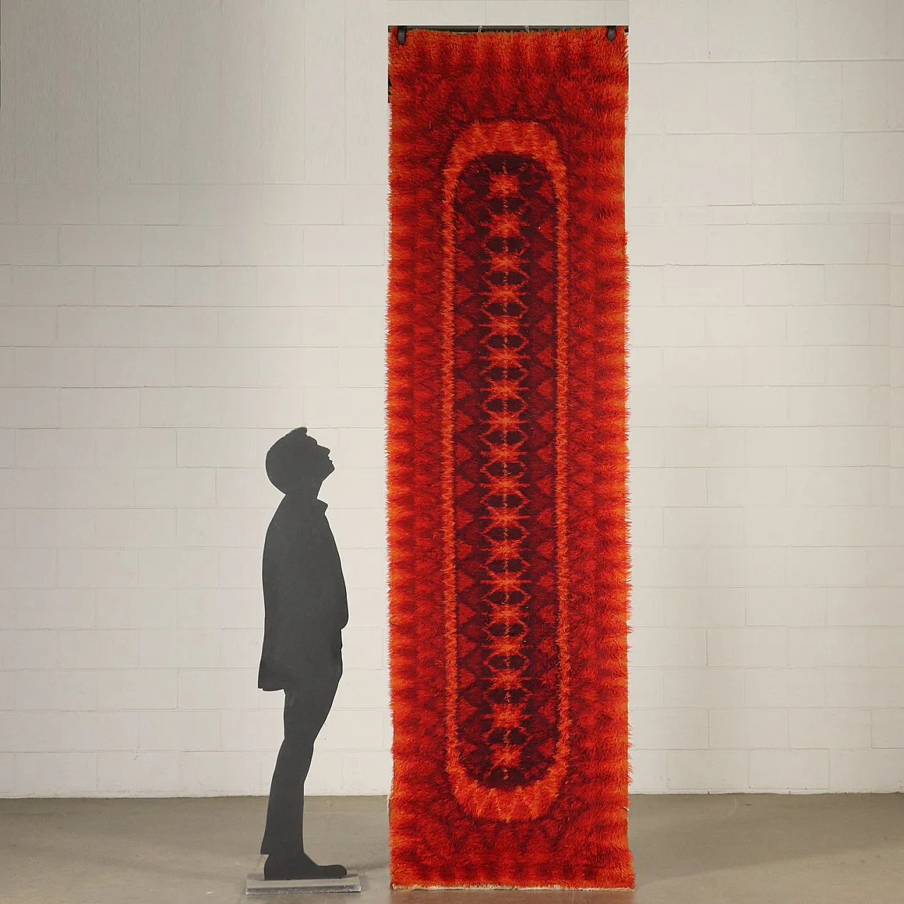 Red wool blend long-pile rug 2