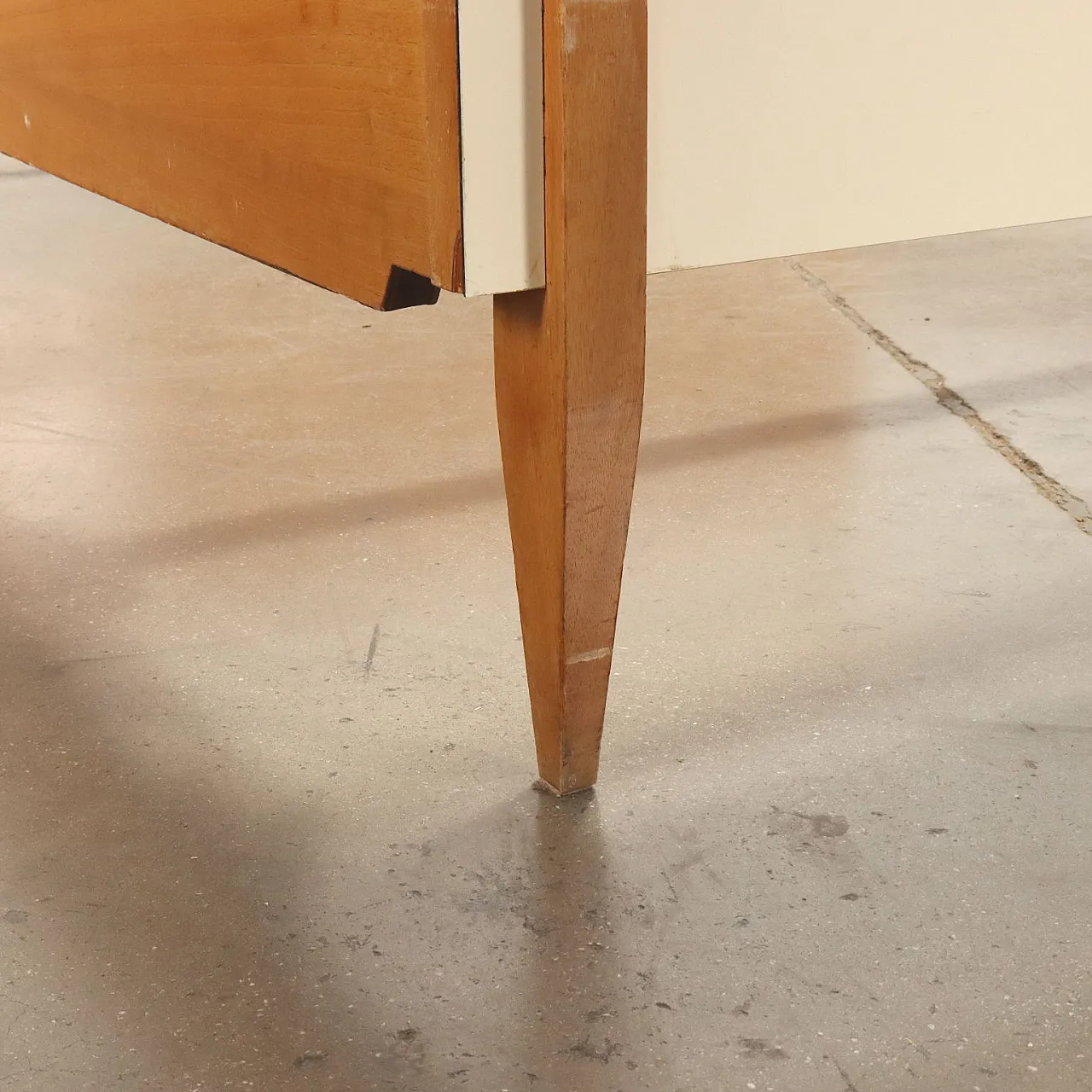 Letto matrimoniale in legno impiallacciato mogano e formica, anni '60 7