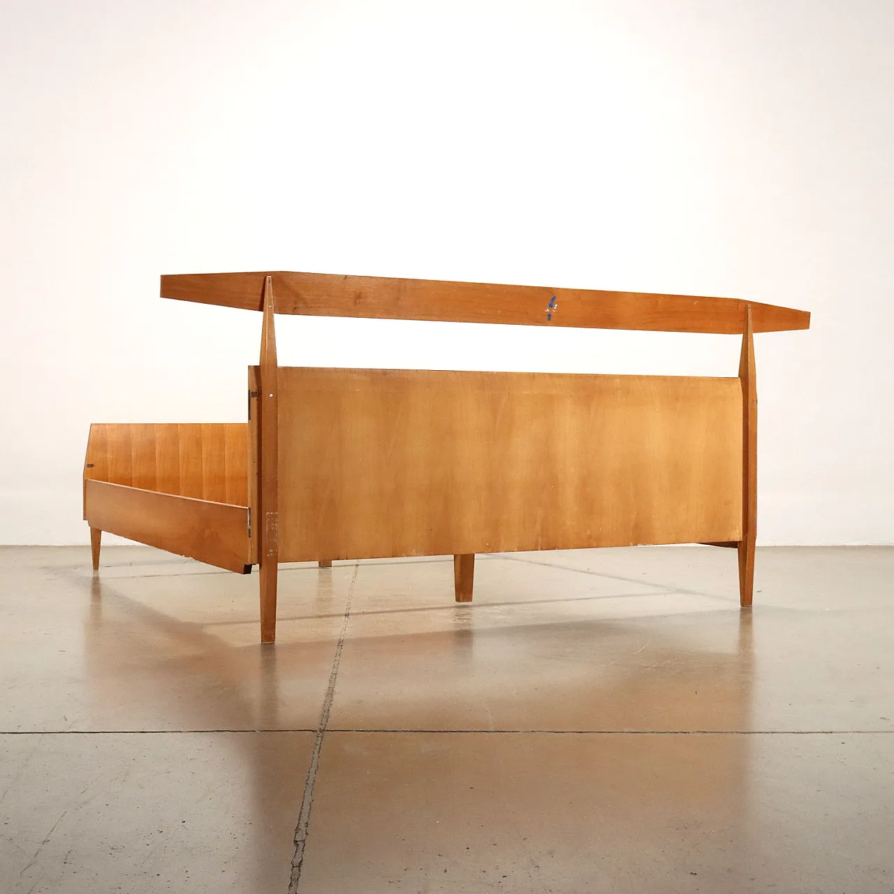 Letto matrimoniale in legno impiallacciato mogano e formica, anni '60 8