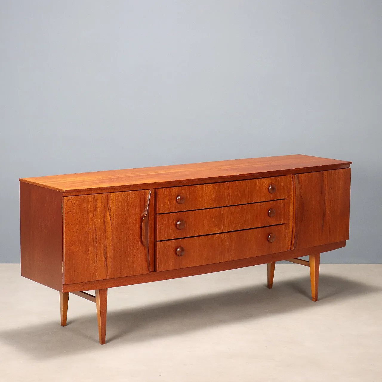 Credenza impiallacciata in teak, '900 1