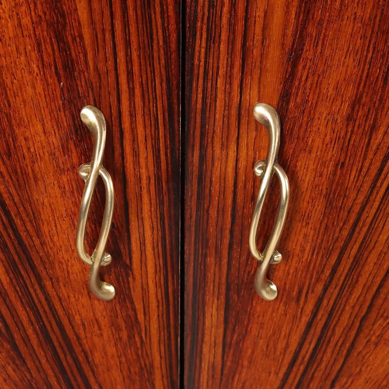 Mobile in legno esotico, ottone e vetro, '900 6