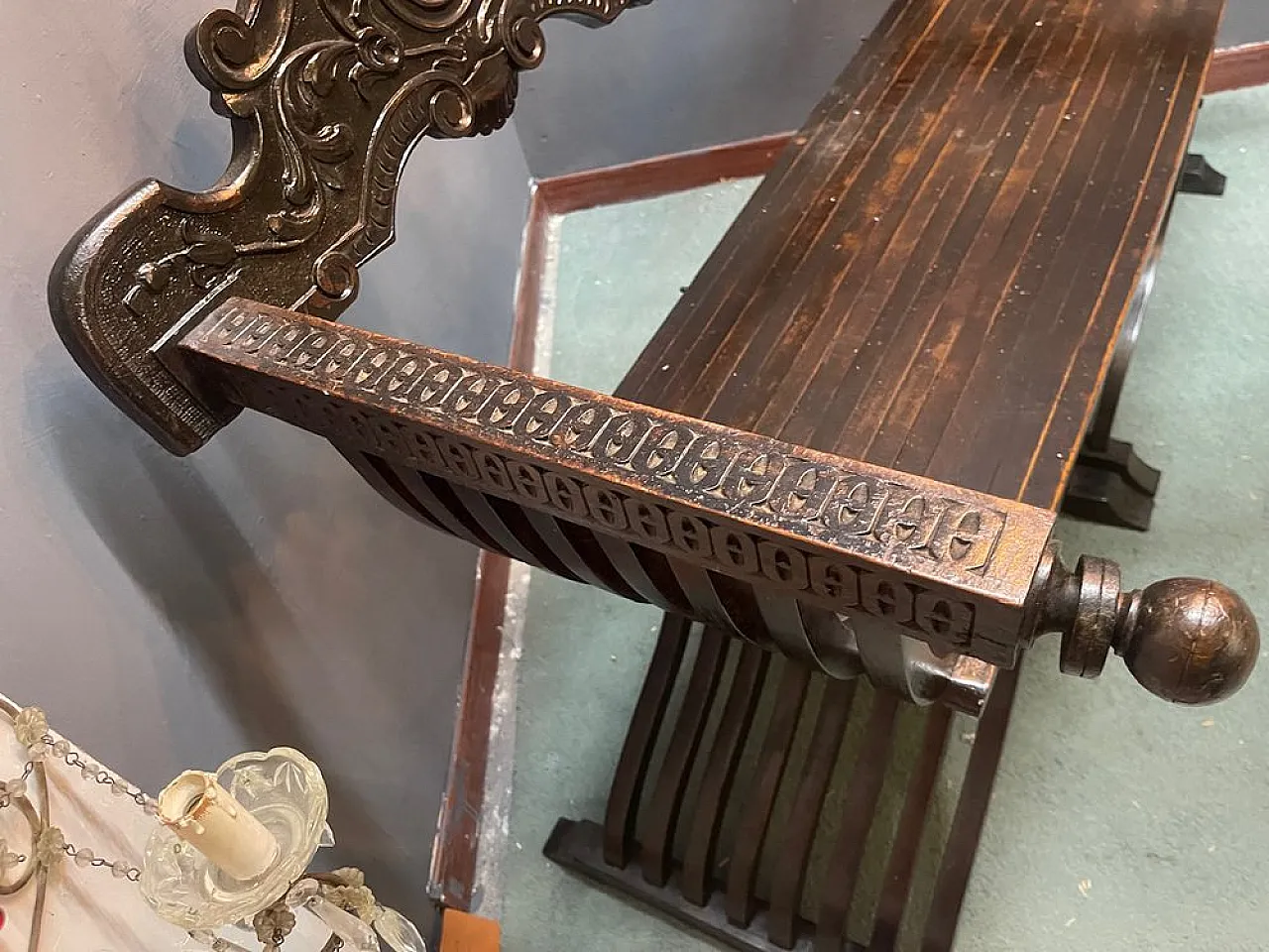 Renaissance revival bench in carved wood, late 19th century 3
