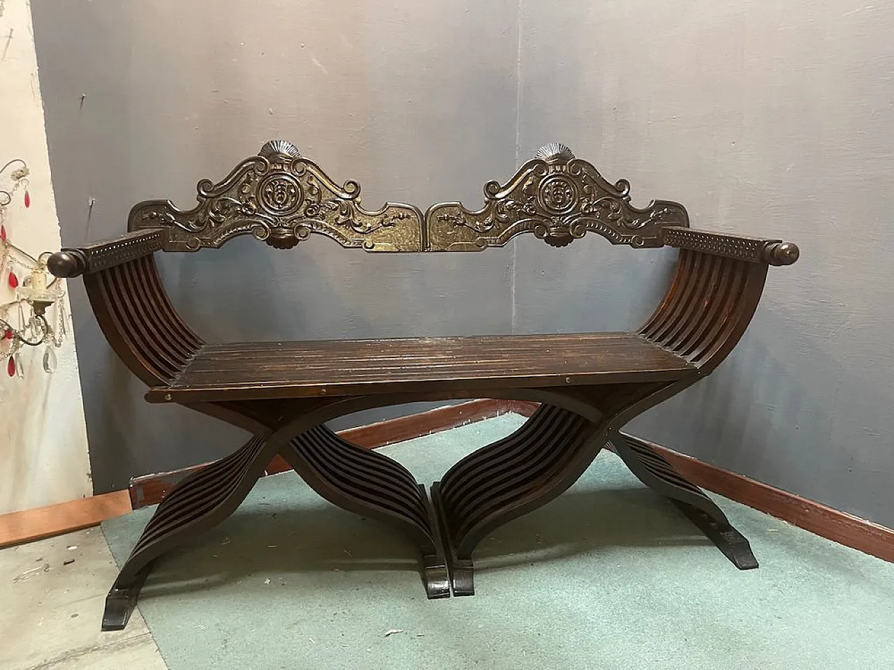 Renaissance revival bench in carved wood, late 19th century 8