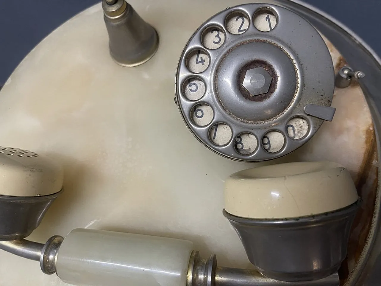 Marble and brass coffee table with rotating dial, 1950s 7