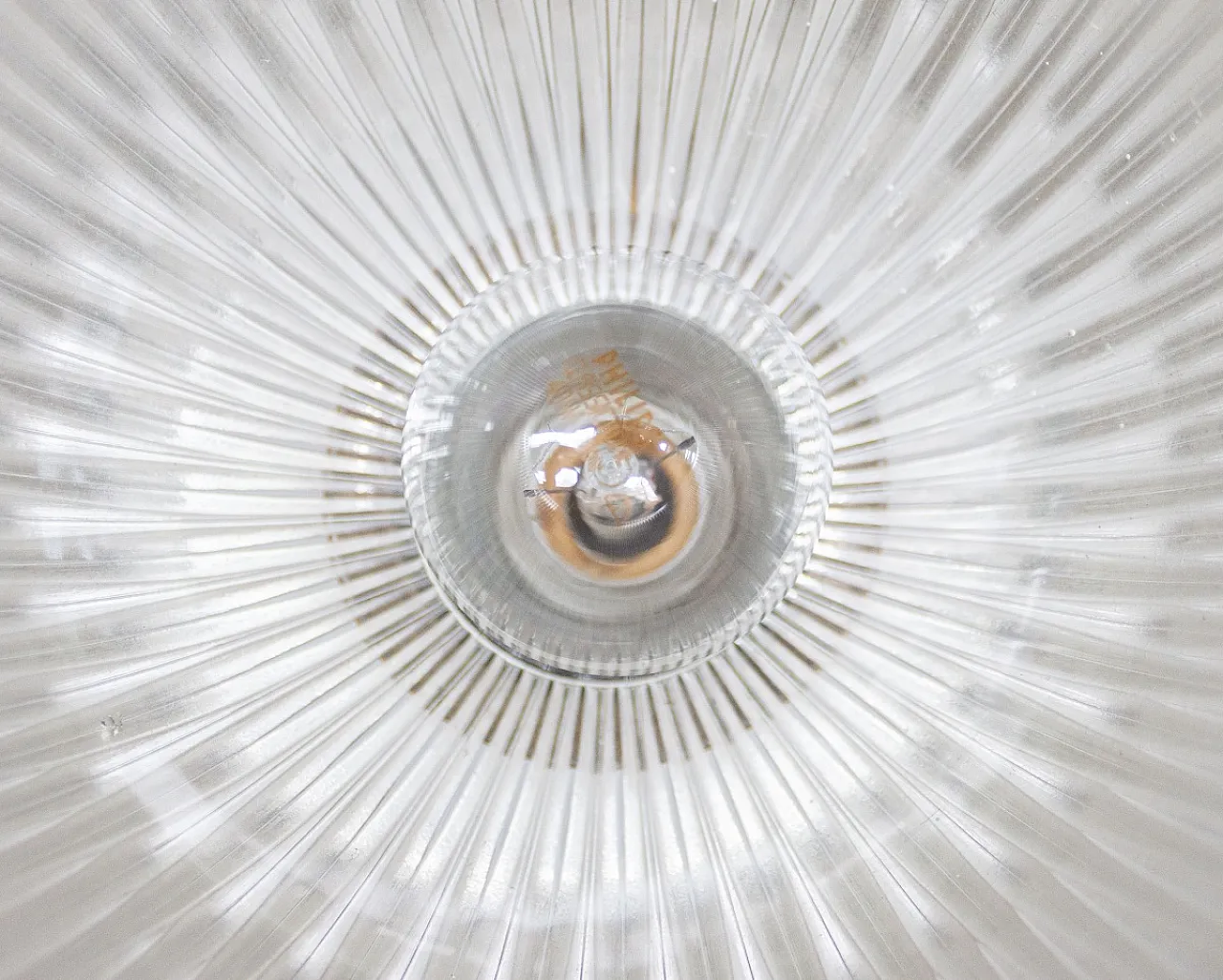 Azucena LP5, brass and glass sconce by Ignazio Gardella, 1950s 5