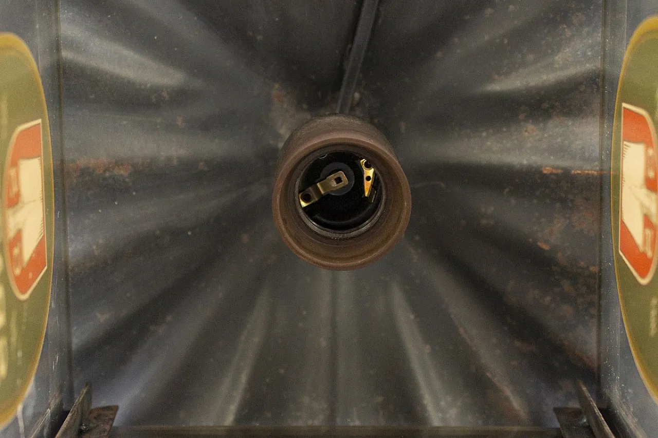 Spaten München, pair of lanterns, 20th century 7