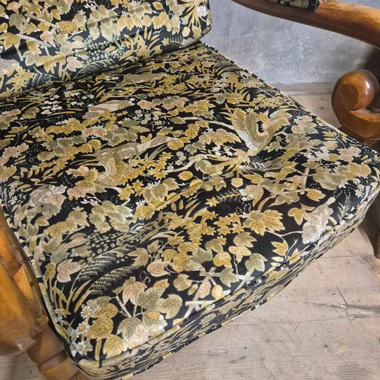 Coppia di poltrone in legno con braccioli curvi, metà '900 3