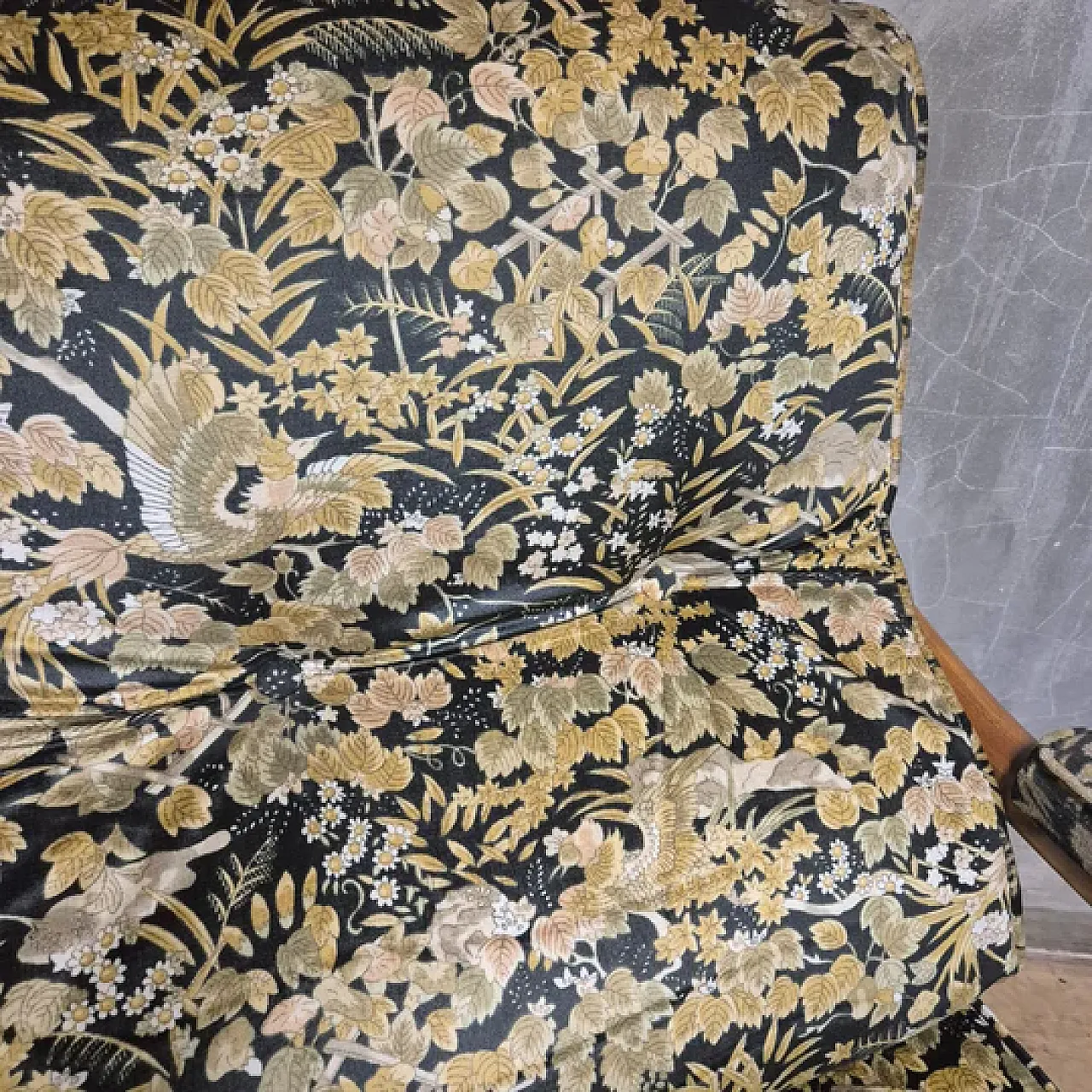 Coppia di poltrone in legno con braccioli curvi, metà '900 12