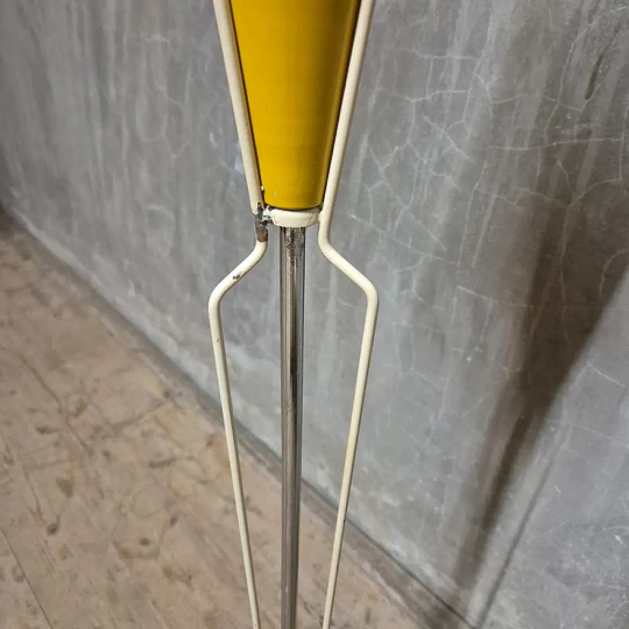 Lampada da terra, nello stile di Stilnovo, anni '60 2