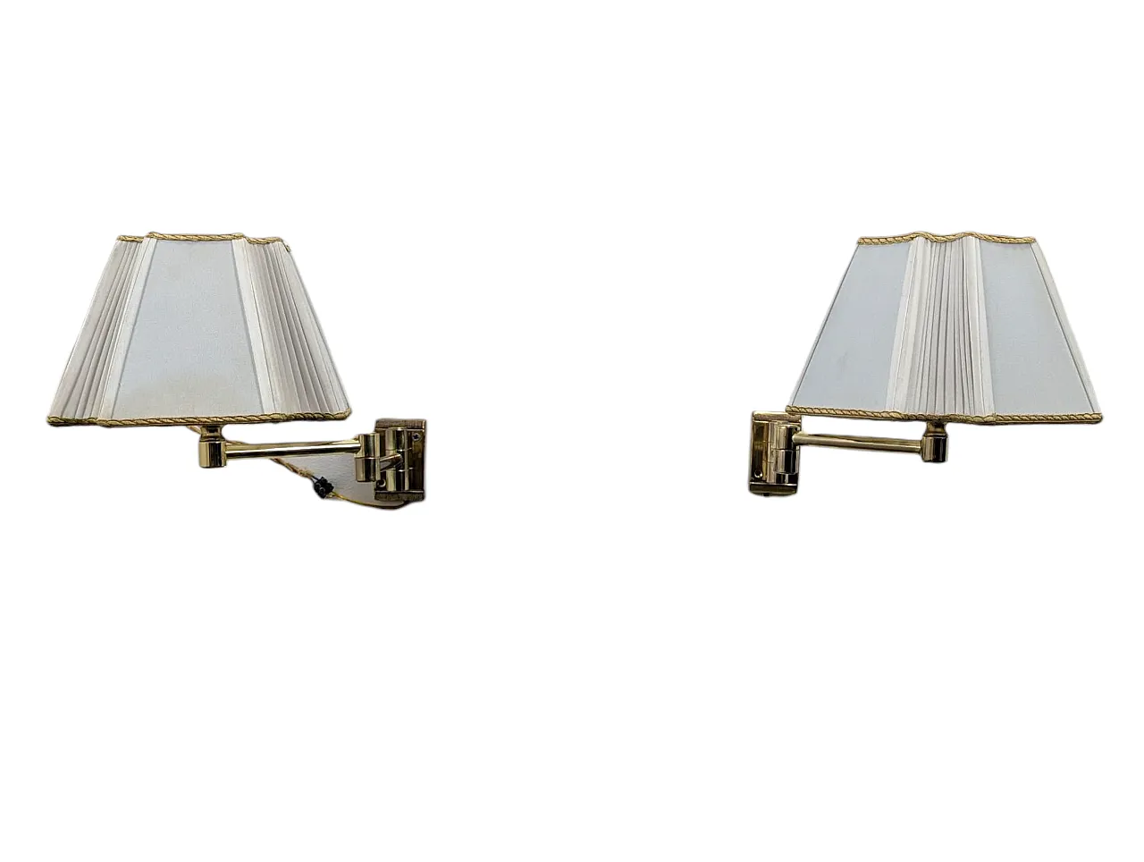 Pair of extendable brass wall lights, 1970s 3