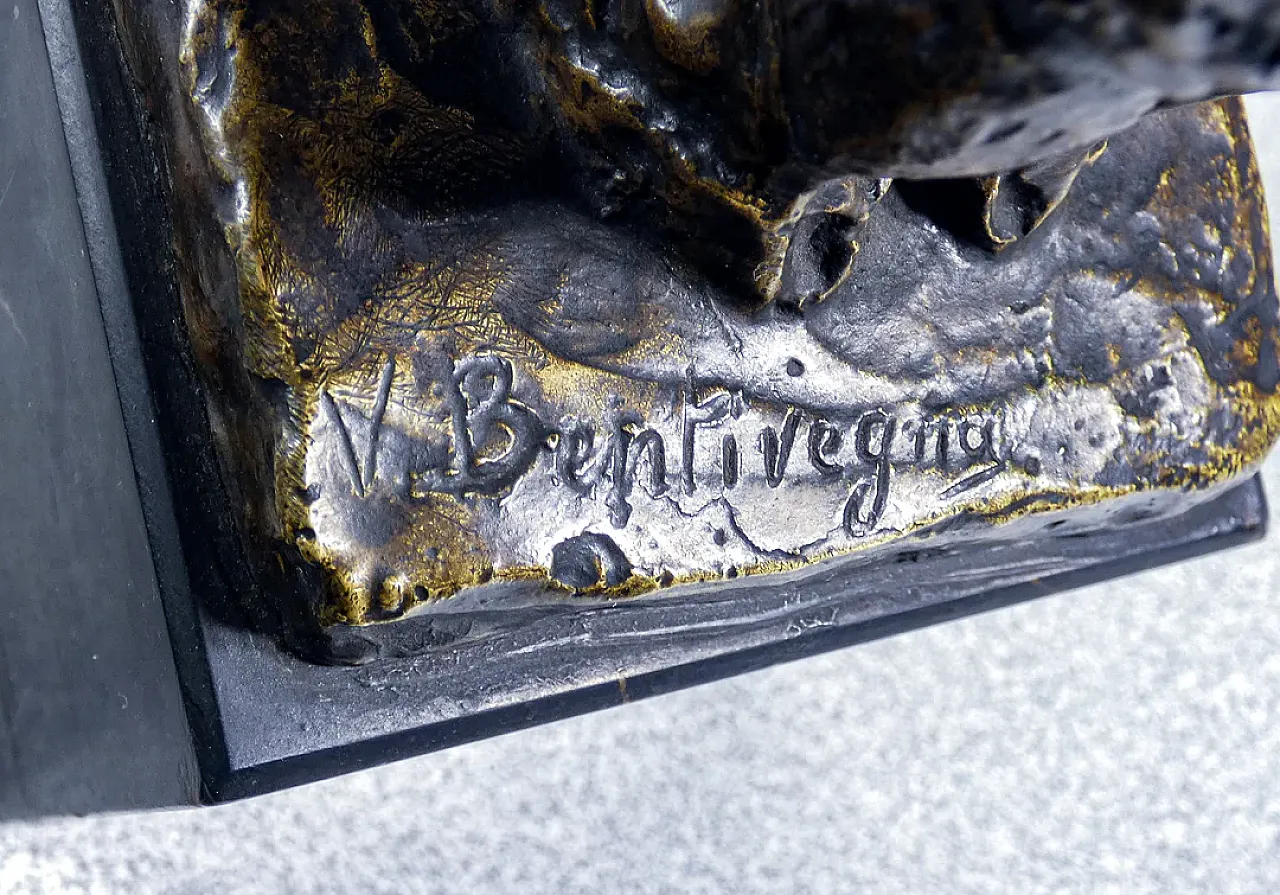 Bambino con libro e cappello di Vincenzo Bentivegna, primo '900 10