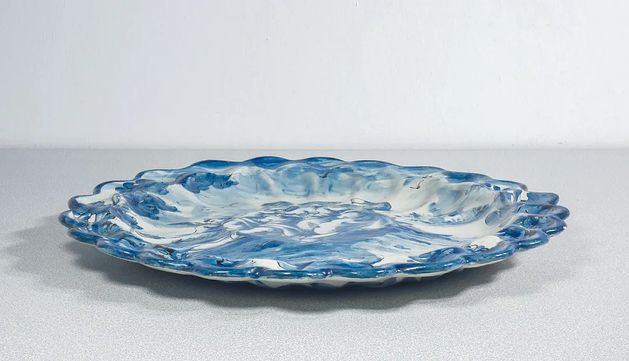 Piatto da parete in maiolica dipinta a mano, primo '900 3