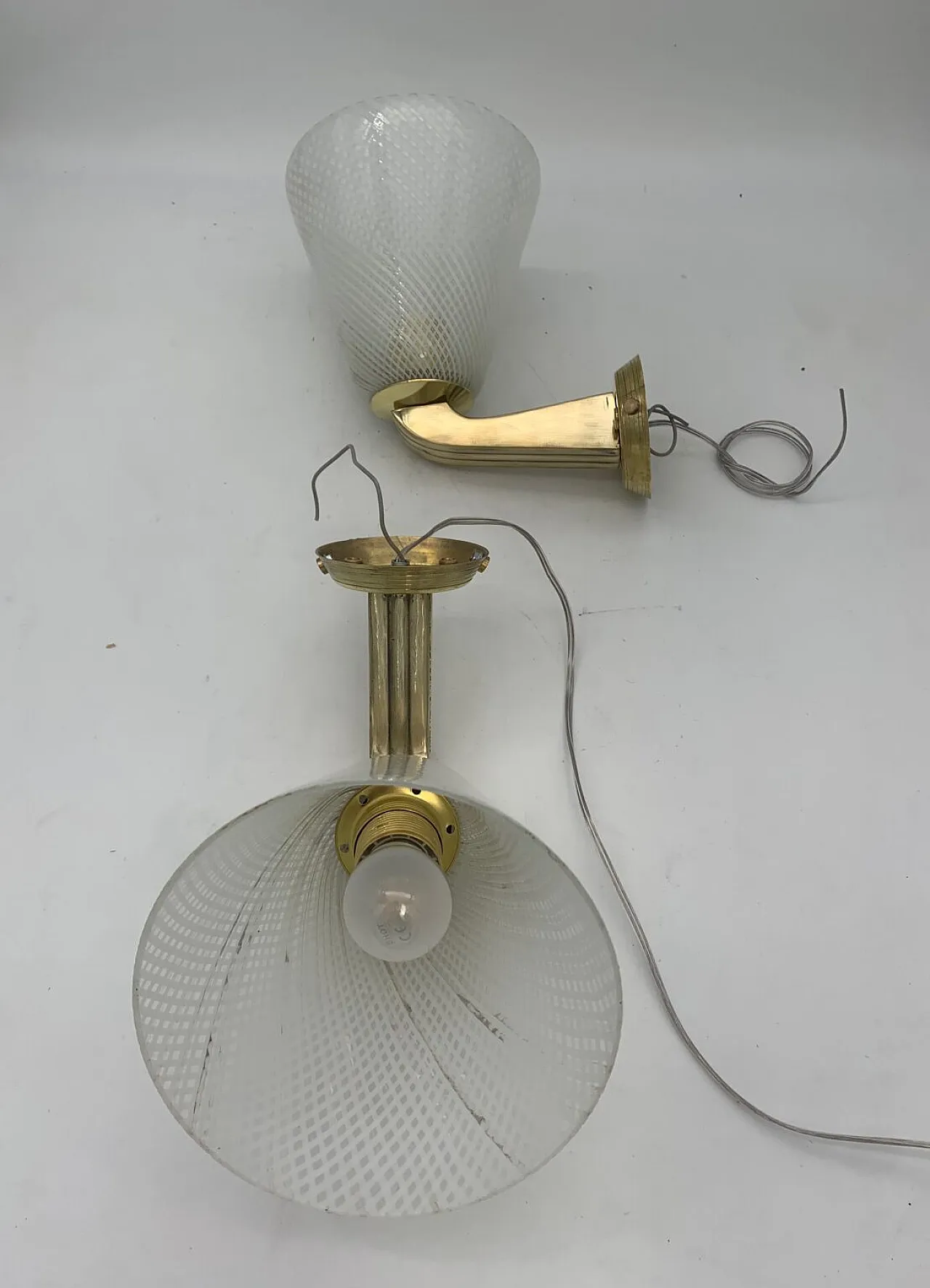 Coppia di applique in vetro retinato attribuita a Venini, anni '60 5