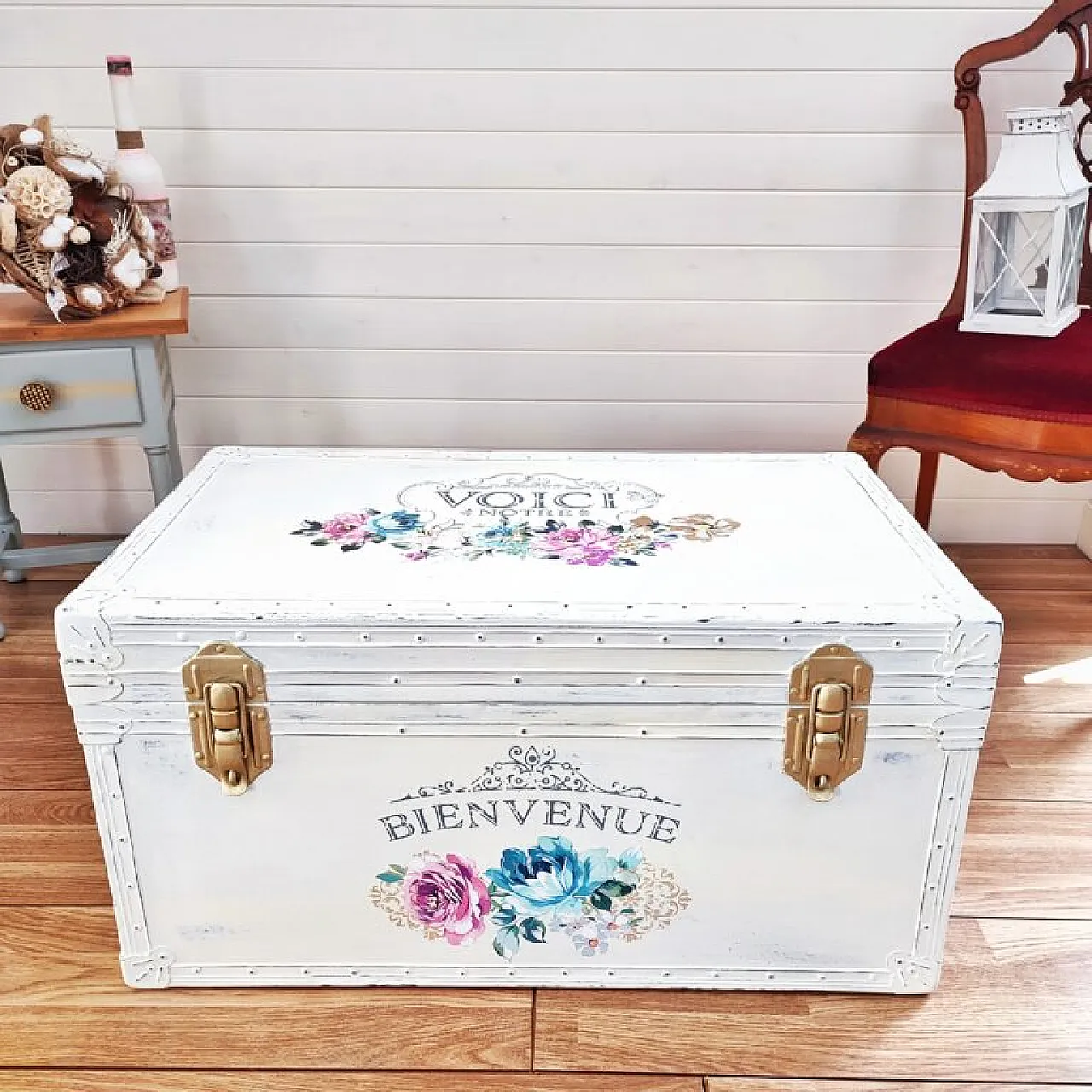 Sunset chest in pressed cardboard and wood, 1970s 1