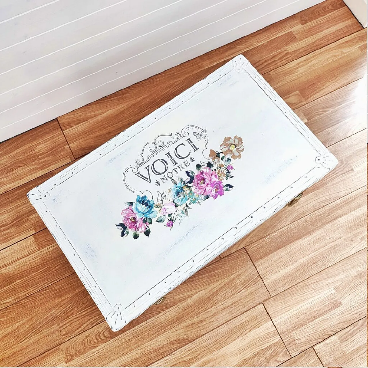 Sunset chest in pressed cardboard and wood, 1970s 4