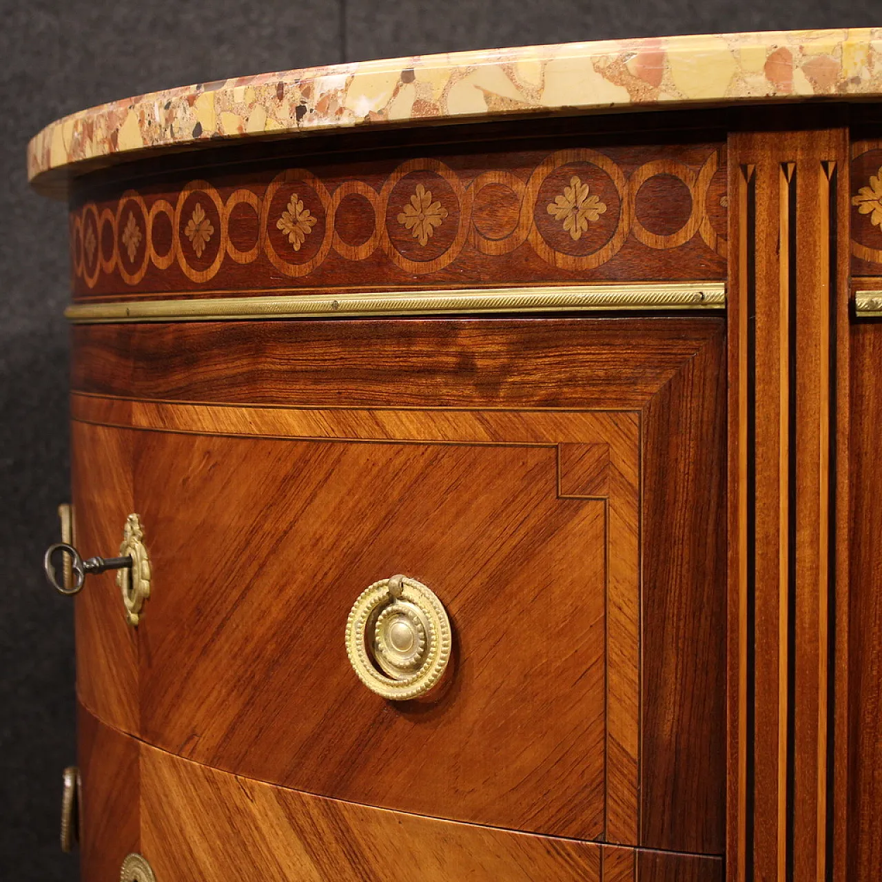 Comò francese a mezzaluna in stile Luigi XVI, '900 12