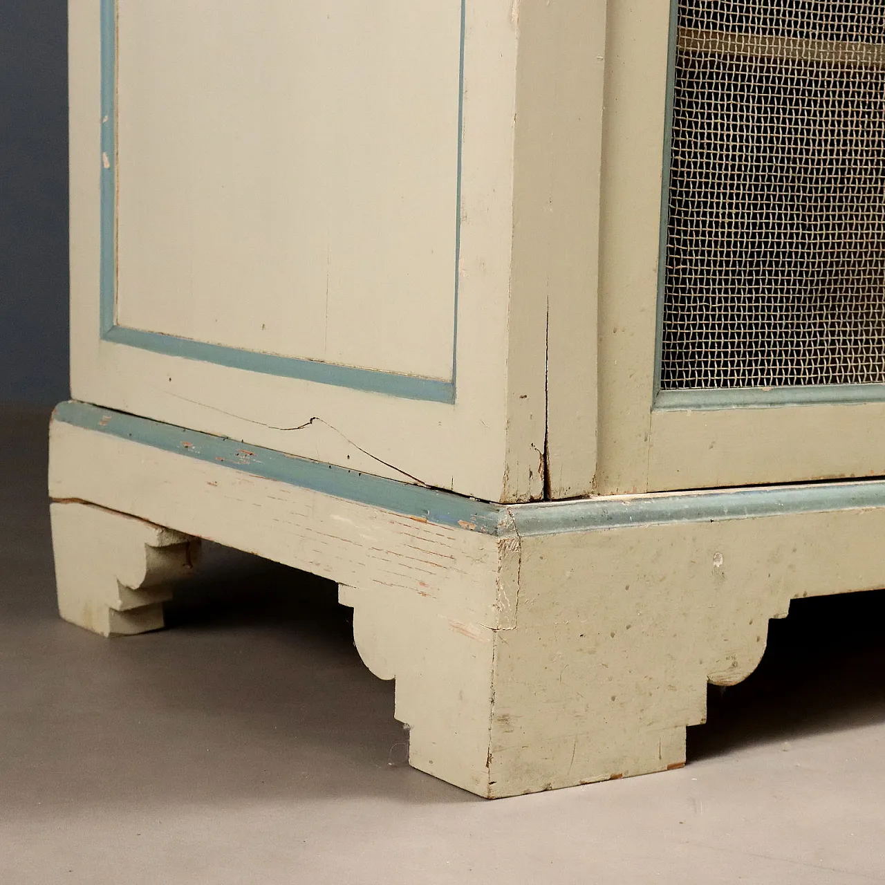 Mobile dispensa in abete laccato, primo '900 10