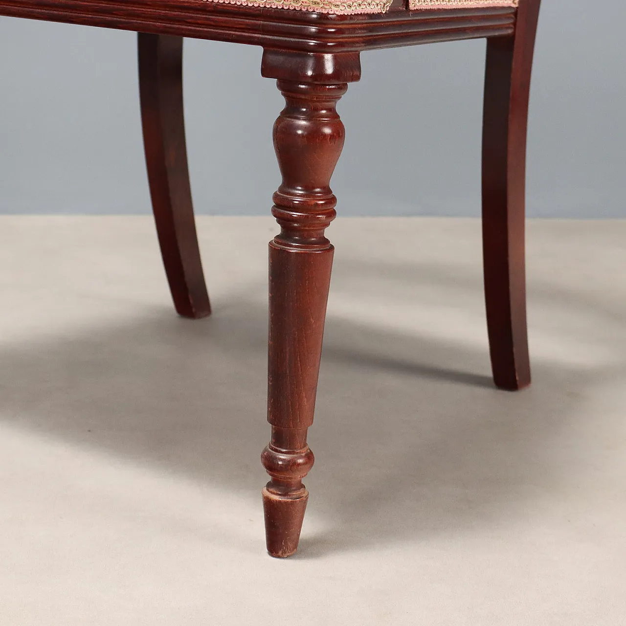 Coppia di poltrone Luigi Filippo in faggio tinto mogano, '900 6